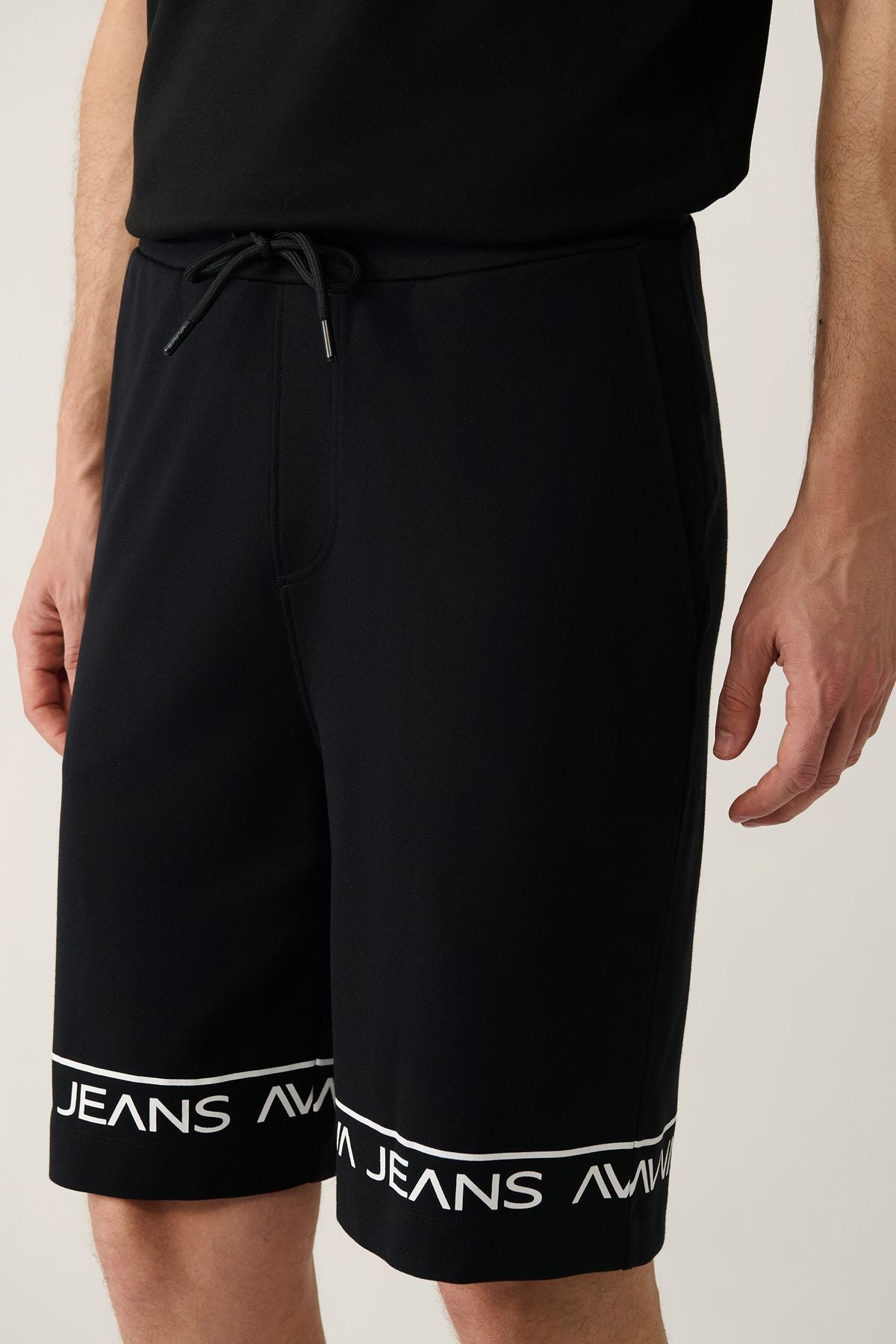 Men's Black Side Pocket Printed Soft Touch shorts A41y3646