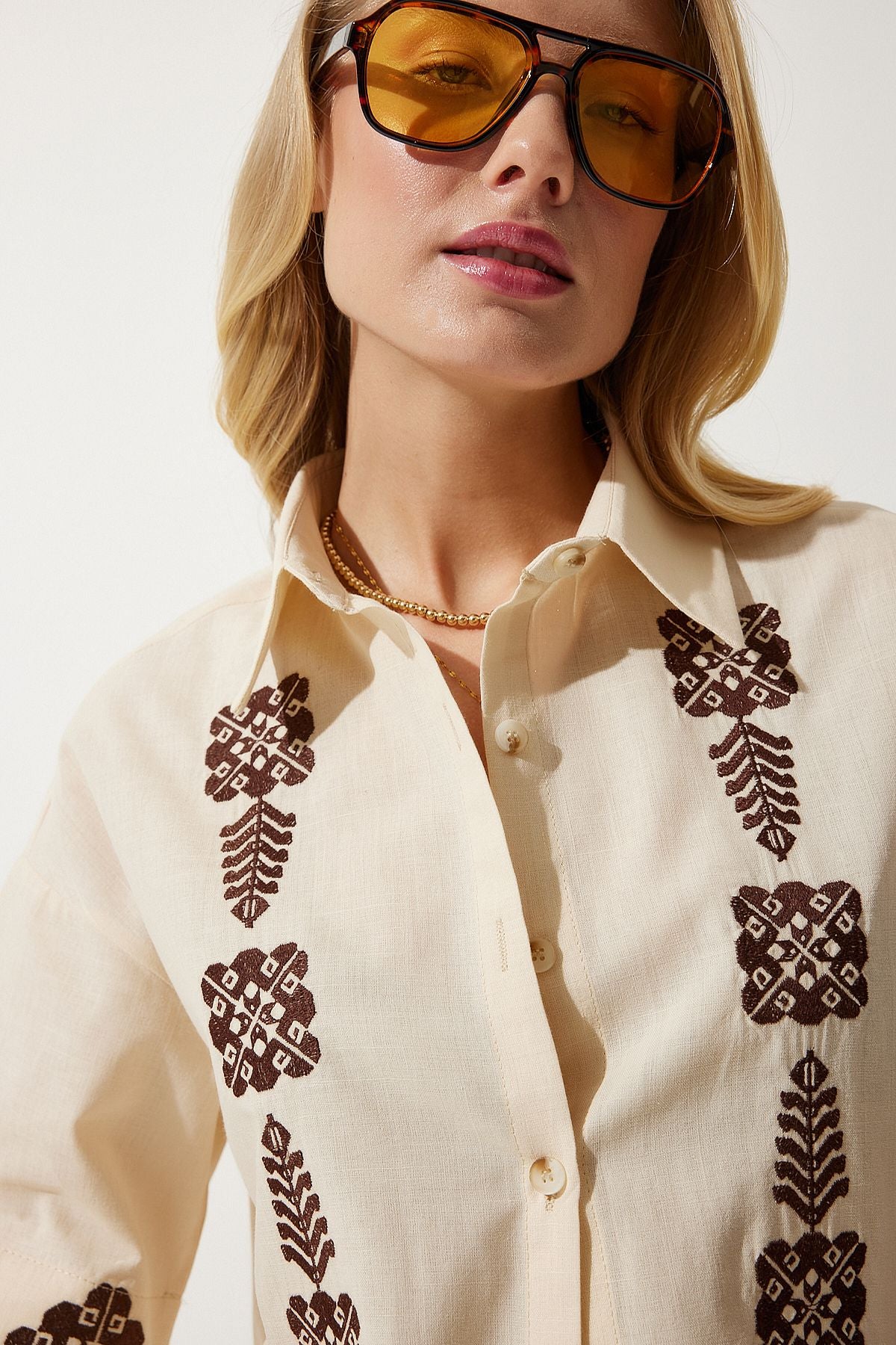 Women's Cream Embroidery Short Linen Shirt RG00009