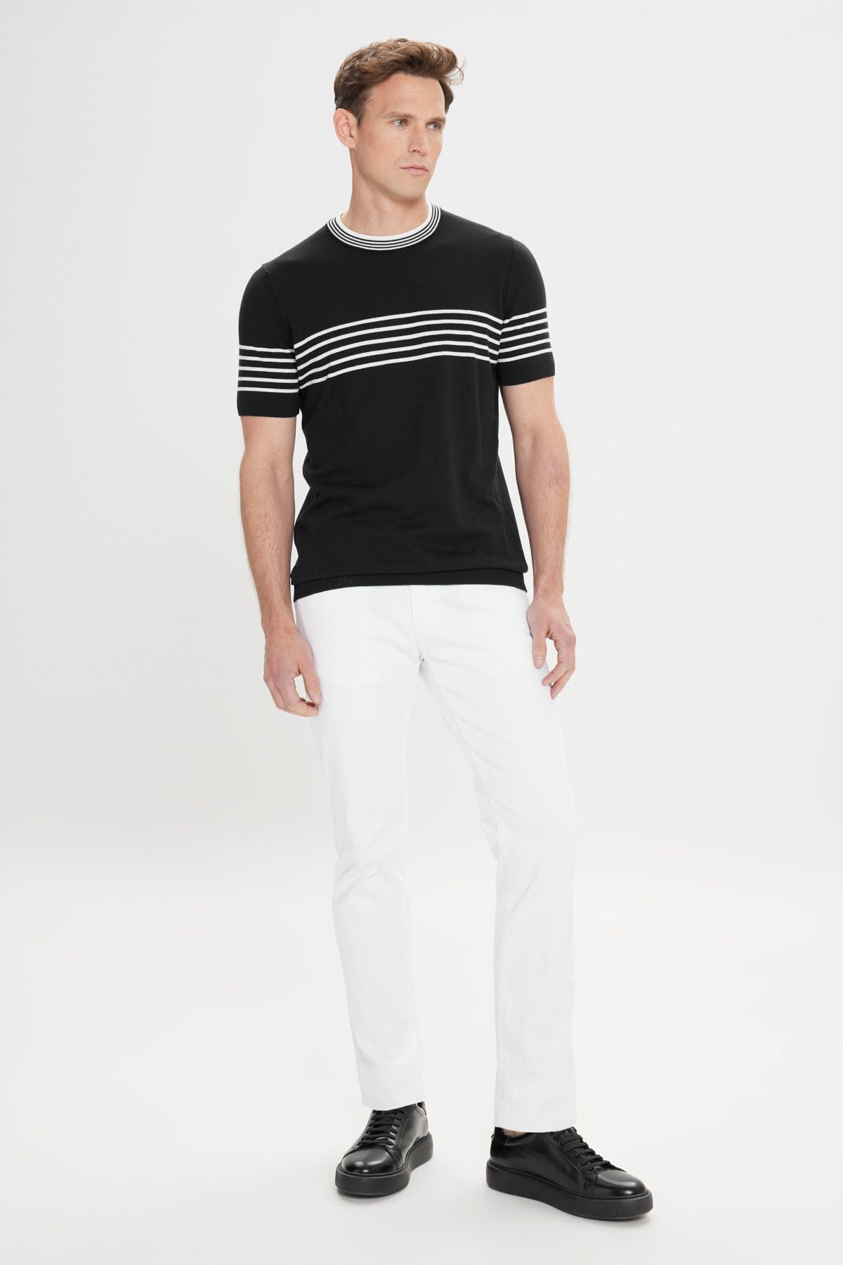 Men's black-and-white standard fit normal cut 100 %cotton striped bike collar knitwear t-shirt