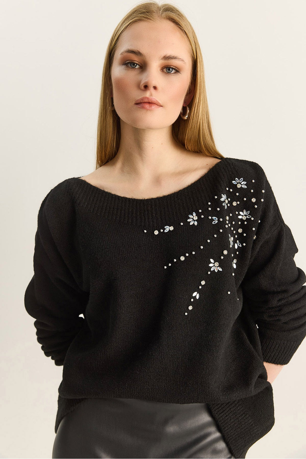 Women's Crystal Stone Embroidered Boat Neck Knitwear Sweater TK251189 60283912