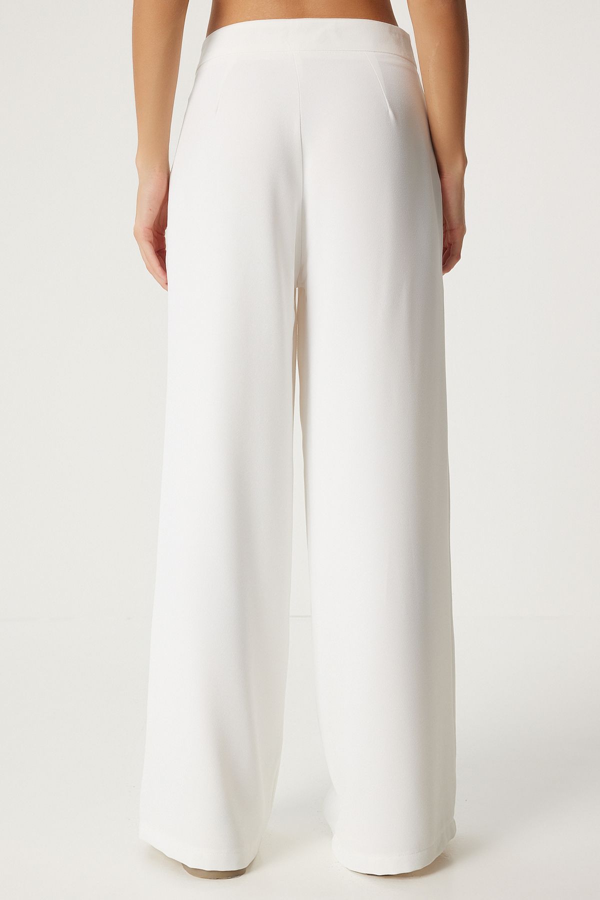 Woman White Pleated Weaving Palazzo Pants UL00038