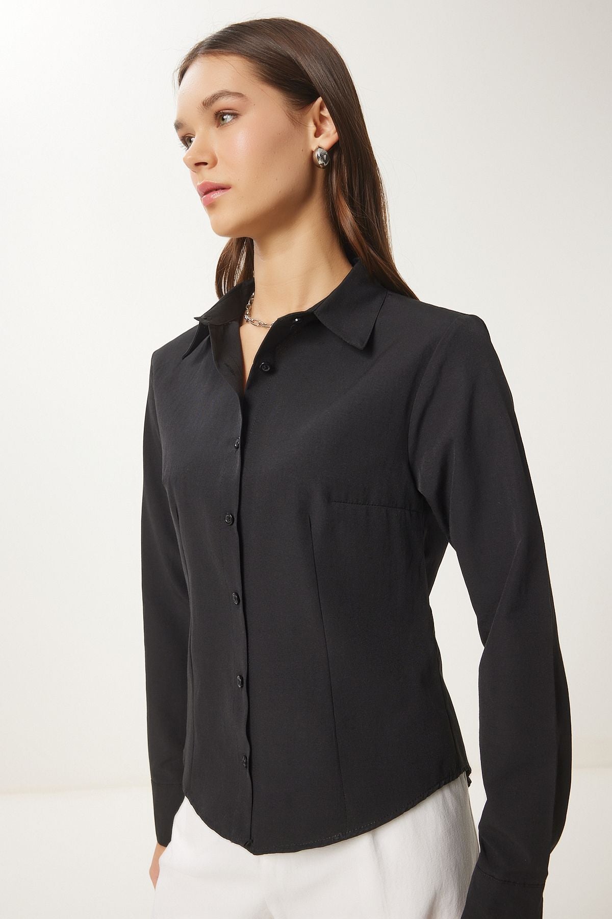 Female black button basic shirt RQ00001