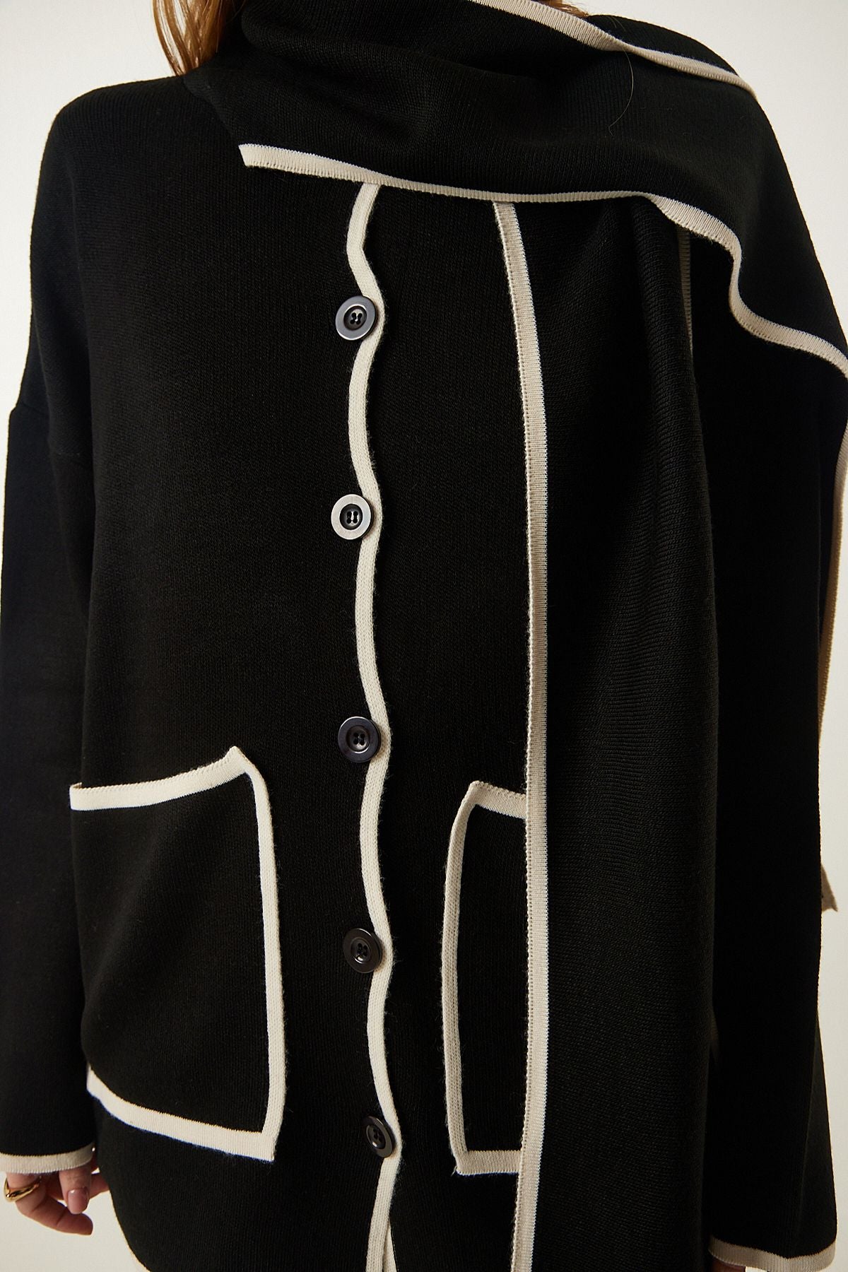 Black scarf seasonal knitwear cardigan DD01291