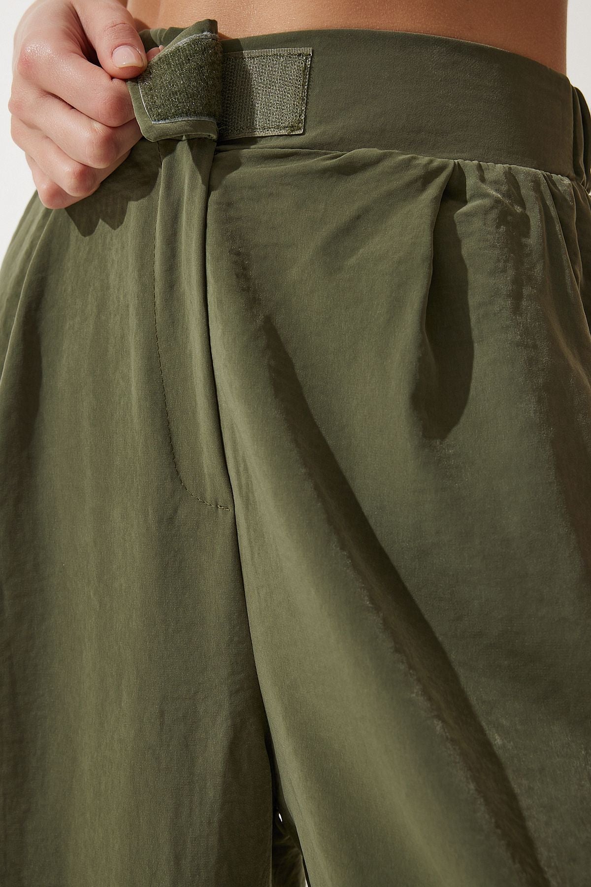 Woman Khaki Waist Waist Call Call Closed Palazzo Pants RV00184