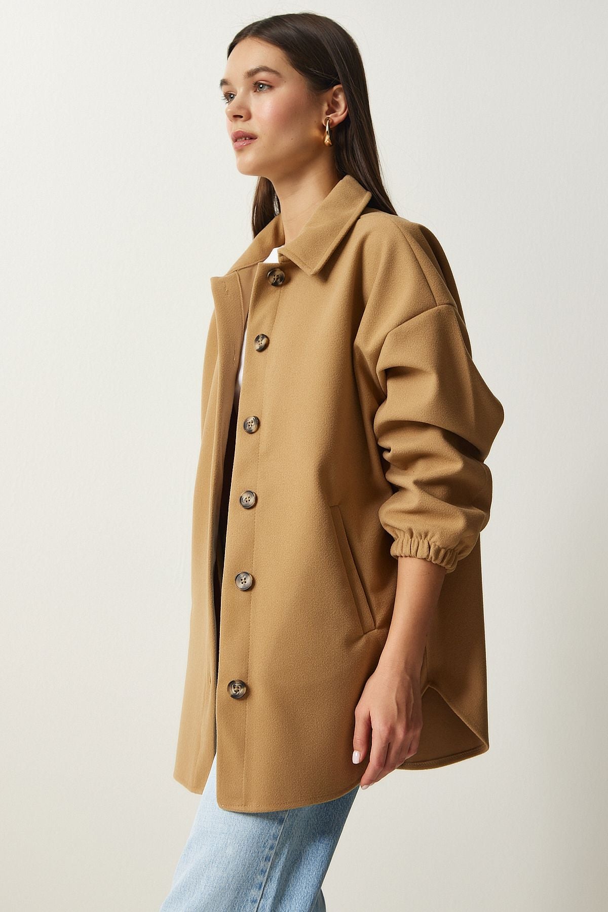 Female biscuit buttoned pocket oversize shirt jacket DD01263