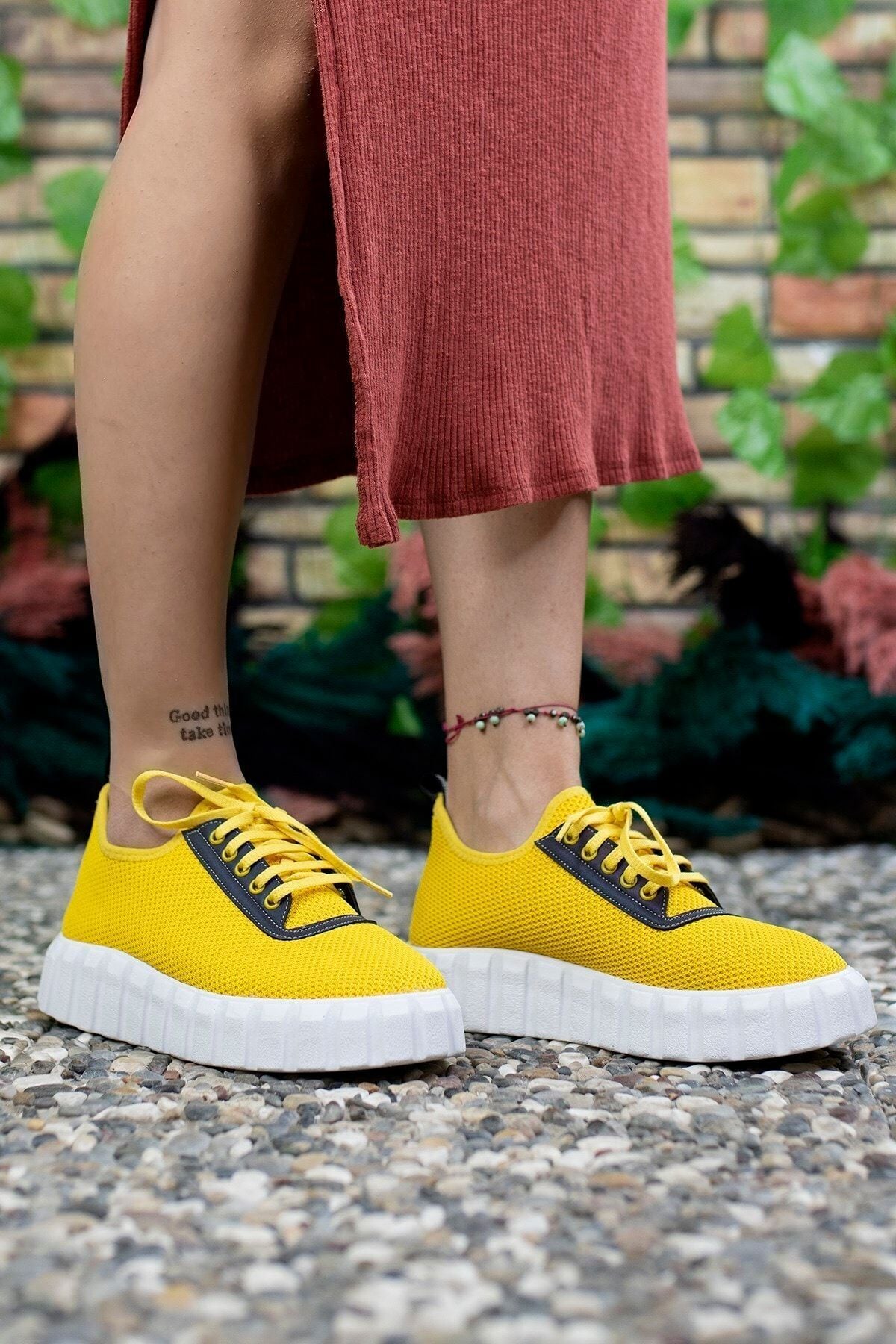 Woman Yellow Sneaker 0012113