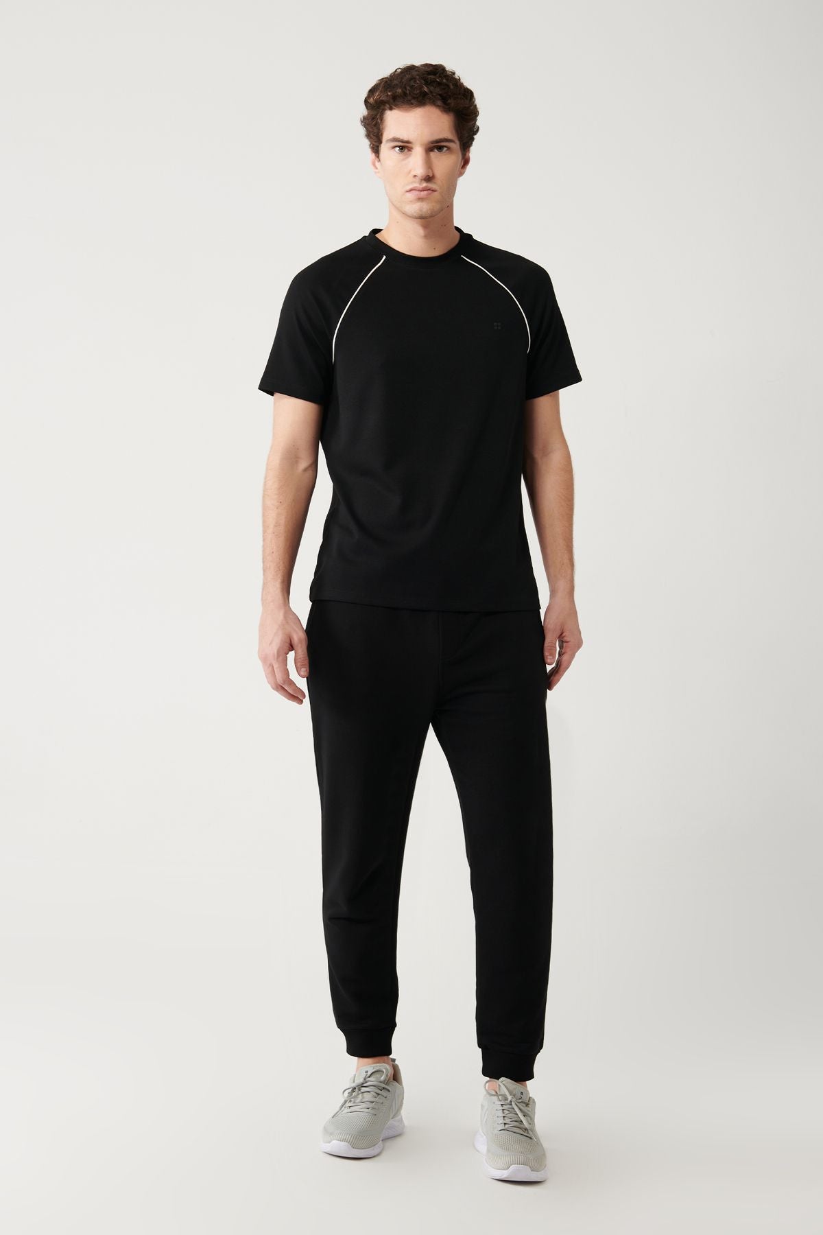 Men's black bike collar menstrual arm detailed T-shirt A32y1182