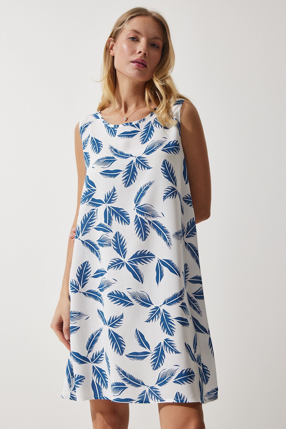 Woman White Navy Blue Patterned Kenten Viscose Mini Dress BH00343
