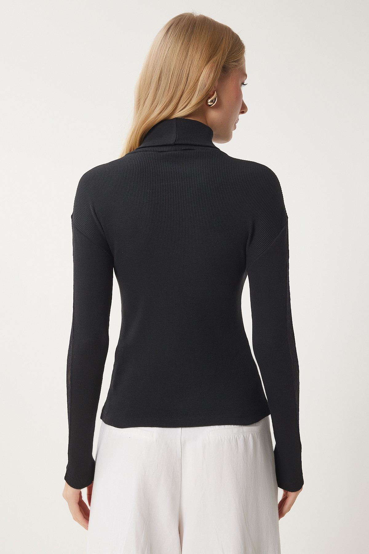 Female black lace lane wick knitted blouse EN00633