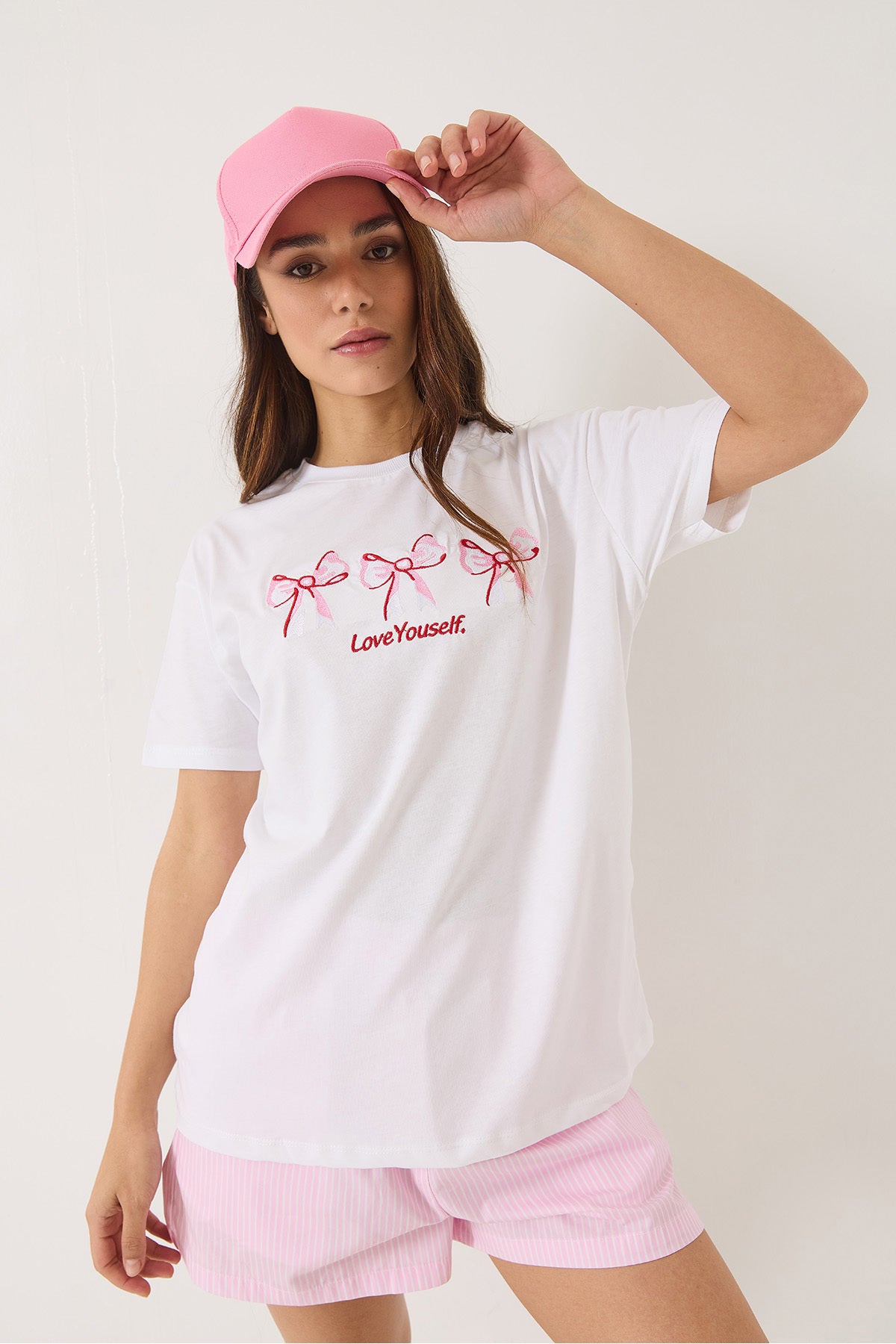 Women's Crew Neck Short Sleeve Embroidered T-Shirt 60602023