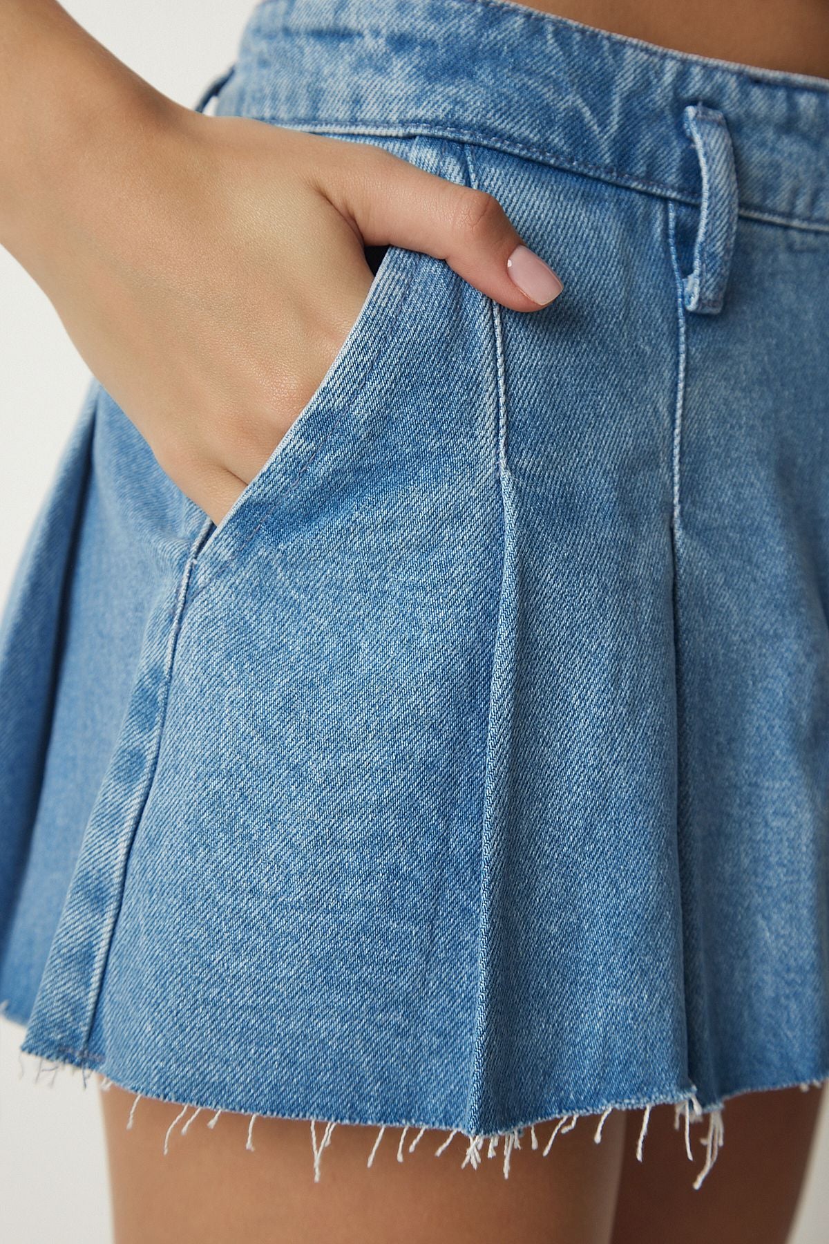 Woman Light Blue Pleated Denim Mini Skirt UT00001