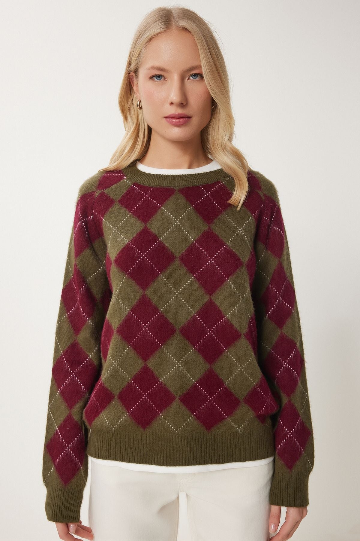 Female Green Bordeaux Baklava Patterned Soft textured knitwear sweater PF00108