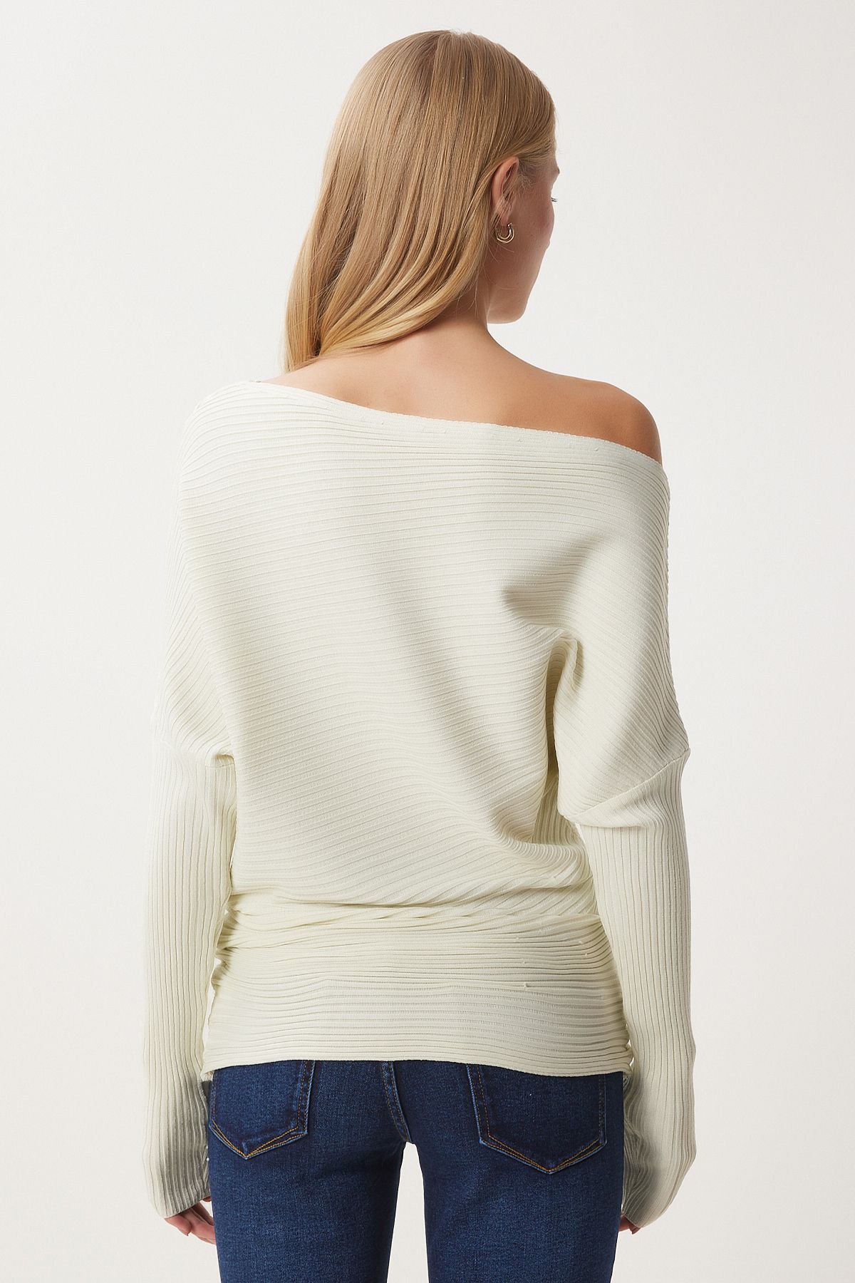 Women's Cream Asymmetric Collar Wick Sweater FN03383