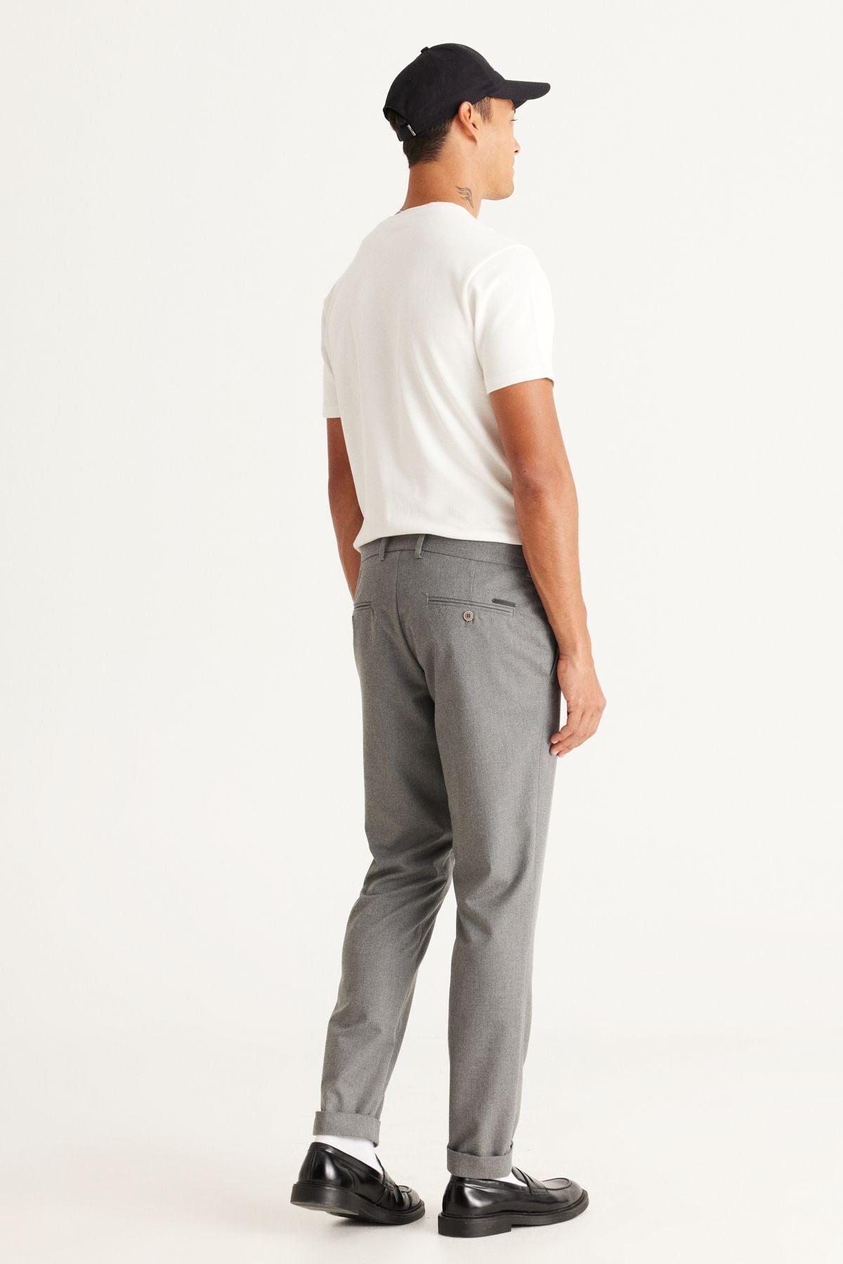 Men's gray slim fit narrow cut waist -tied pattern flexible pants