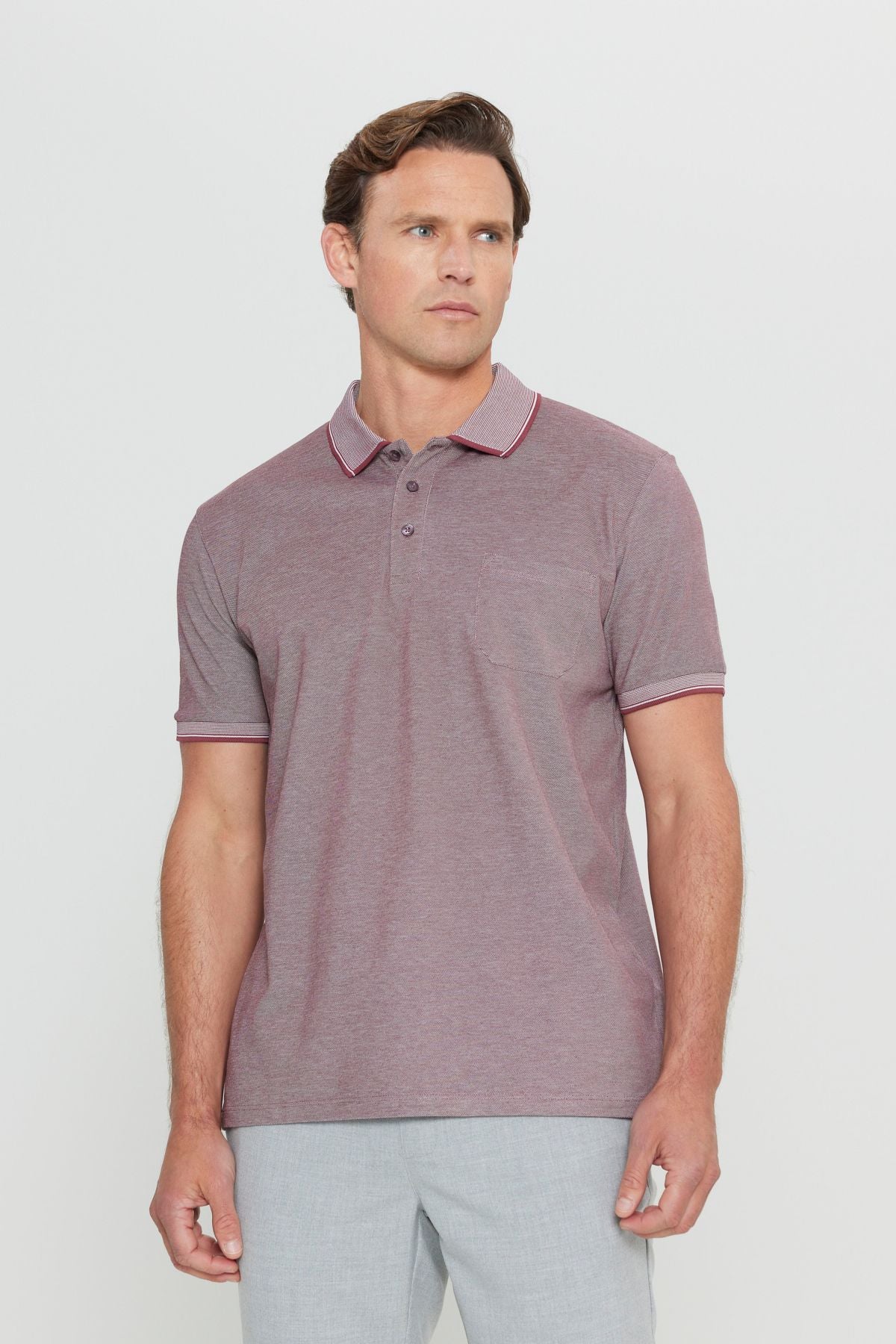 Men -Plugging Cotton Fabric Regular Fit comfortable cut burgundy curved polo collar pocket t -shirt