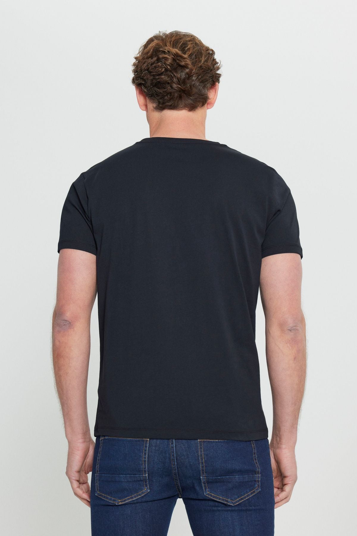 Men's black 100 %cotton slim fit narrow cut bicycle collar Basic T -shirt