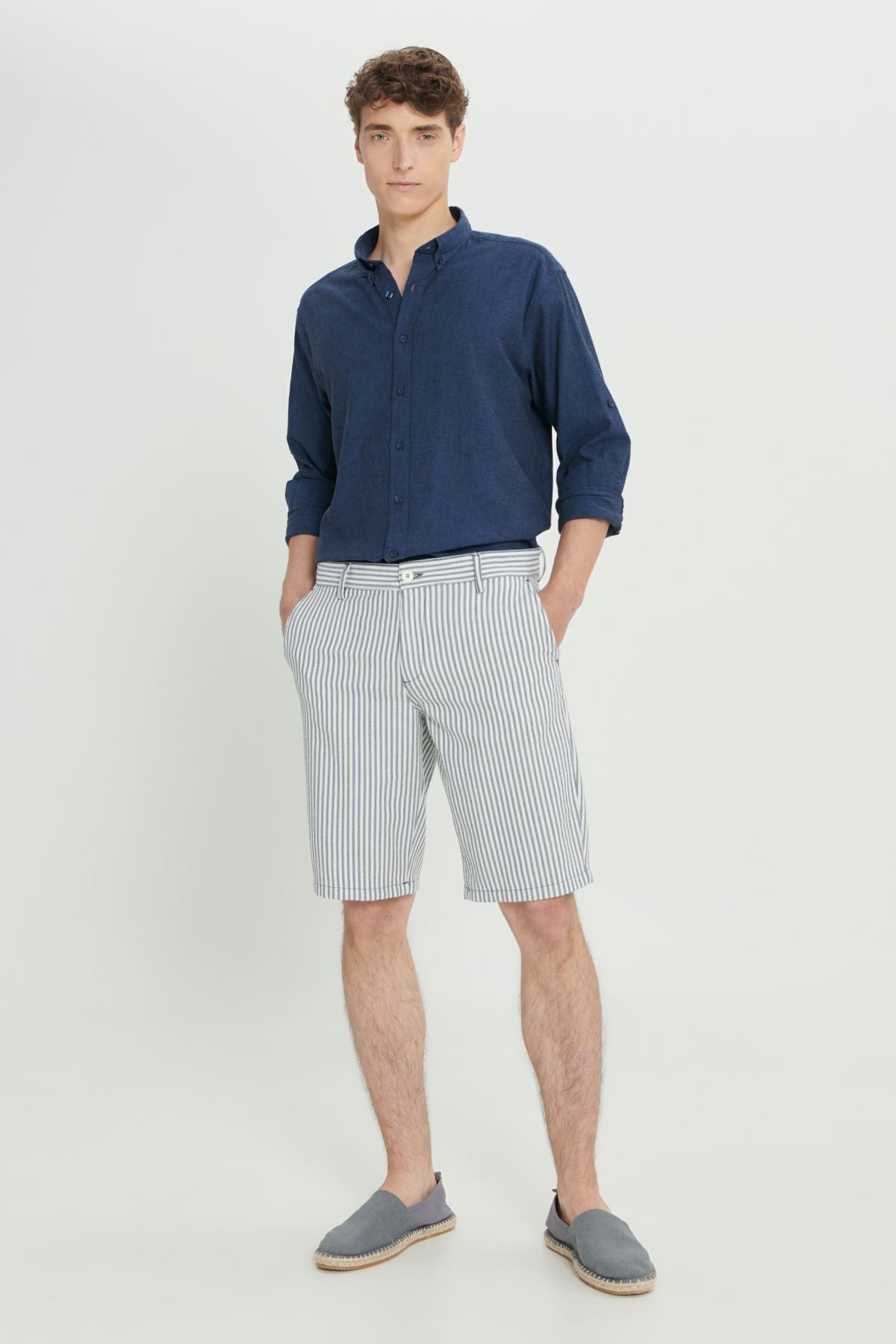 Men's Navy Blue-Ekru 100 %Cotton Linen Look Comfort Fit Fit Casual Cut Striped Side Pocket Shorts