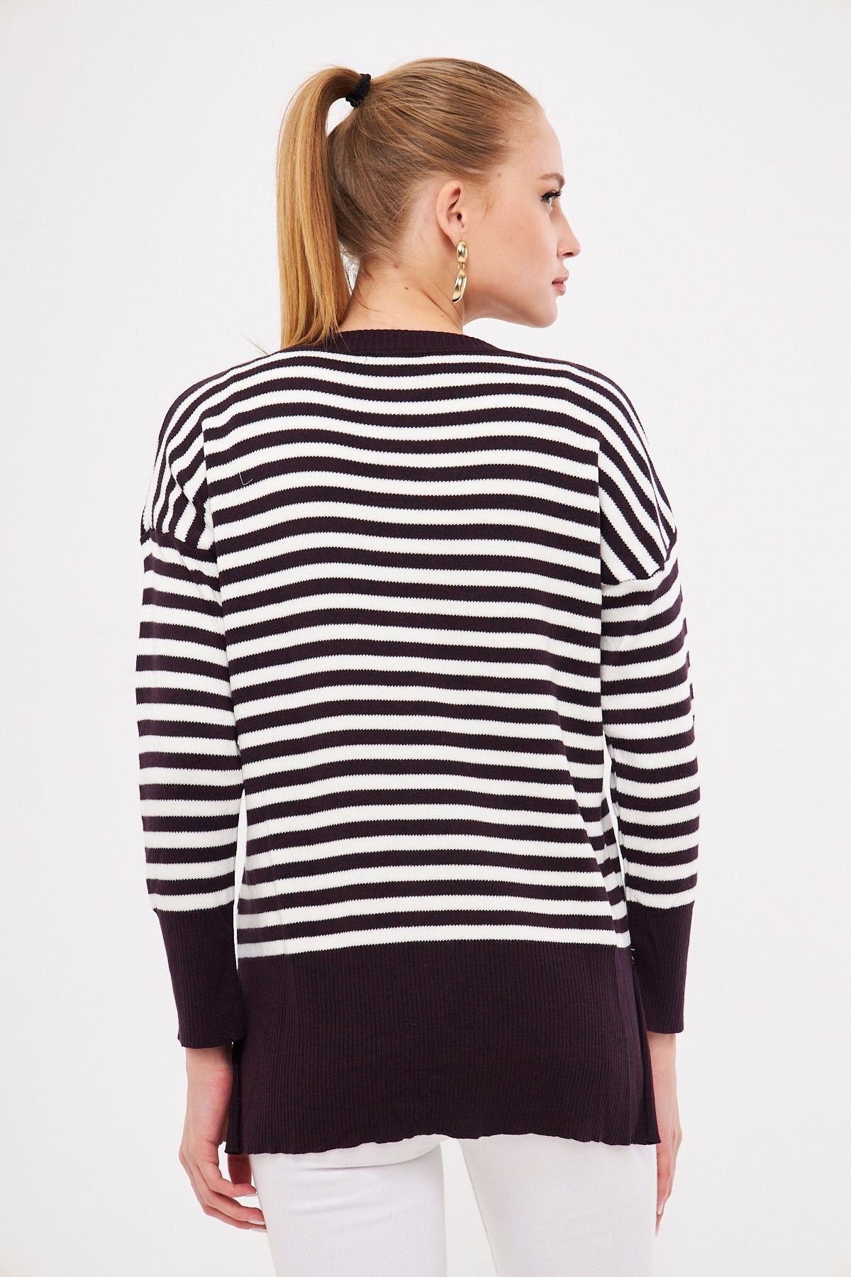 Woman purple round collar striped knitwear sweater ARM-24K012013