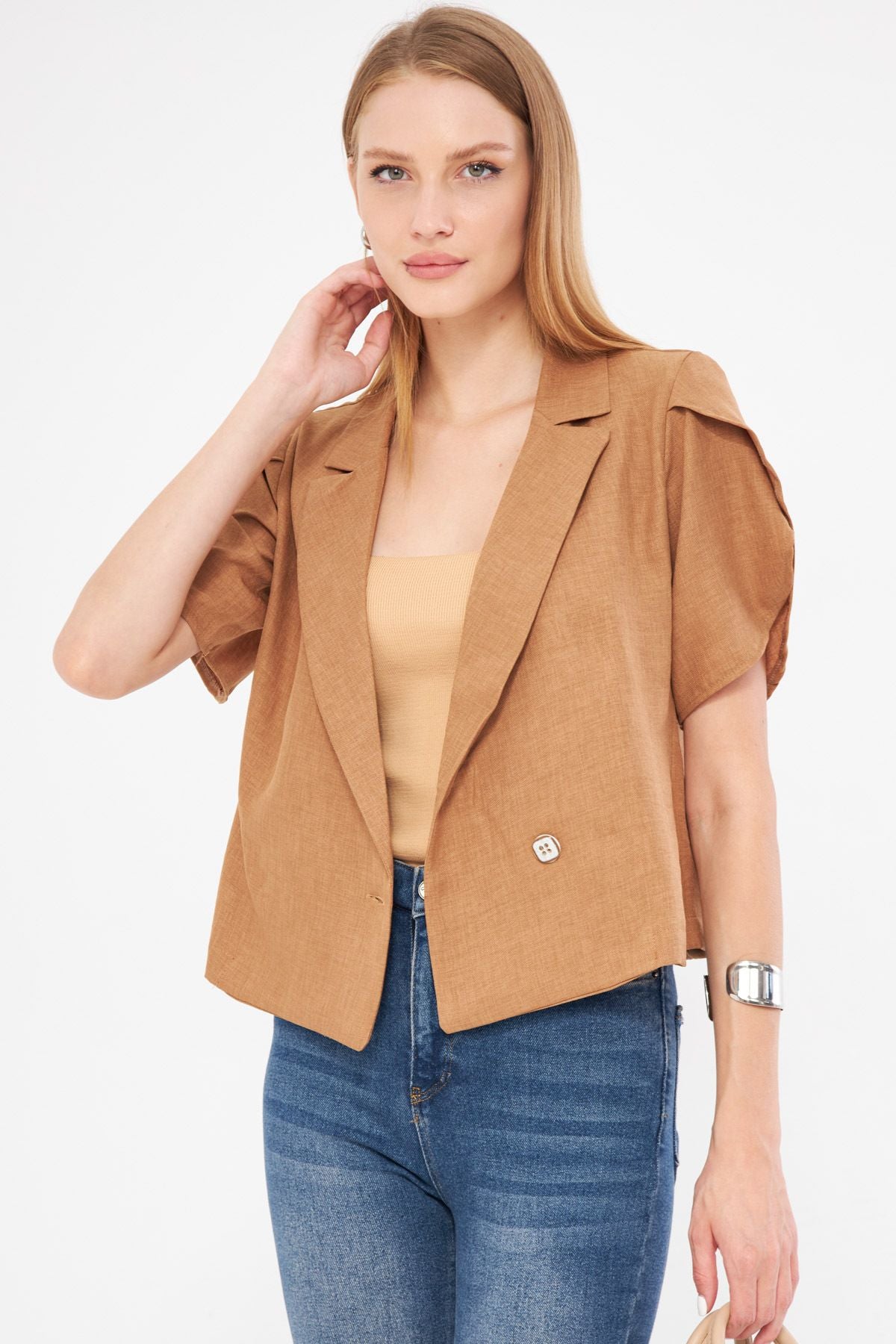 WOMEN LIGHT CROWER Hand Slip Detail Crop Short Sleeve Jacket ARM-24Y001048