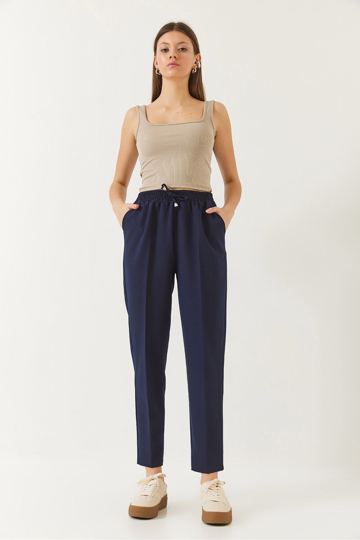 Carrot slaughter pants with double pockets with a woman waist rubber 80178 60271079