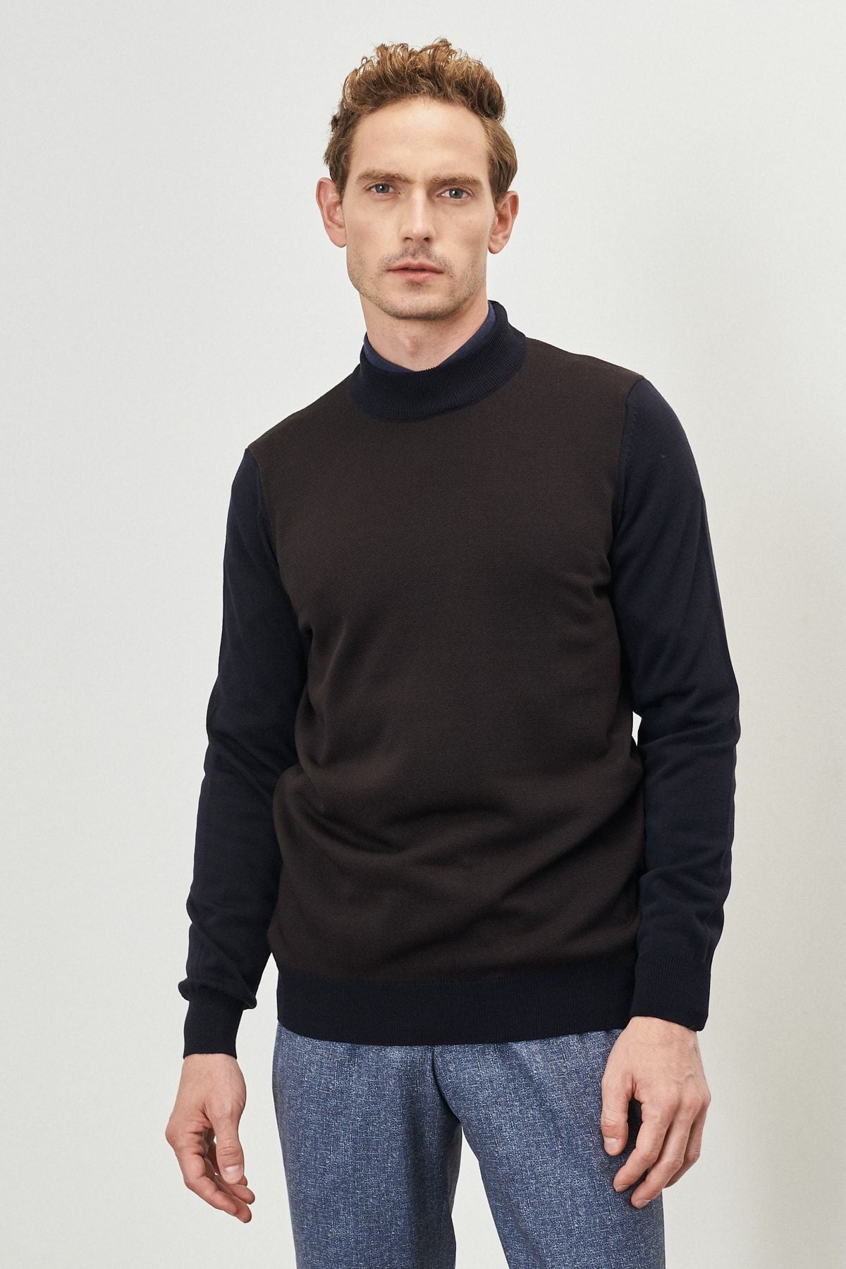 Men's navy blue-brown standard fit Normal cut half fisherman collar woolen knitwear sweater