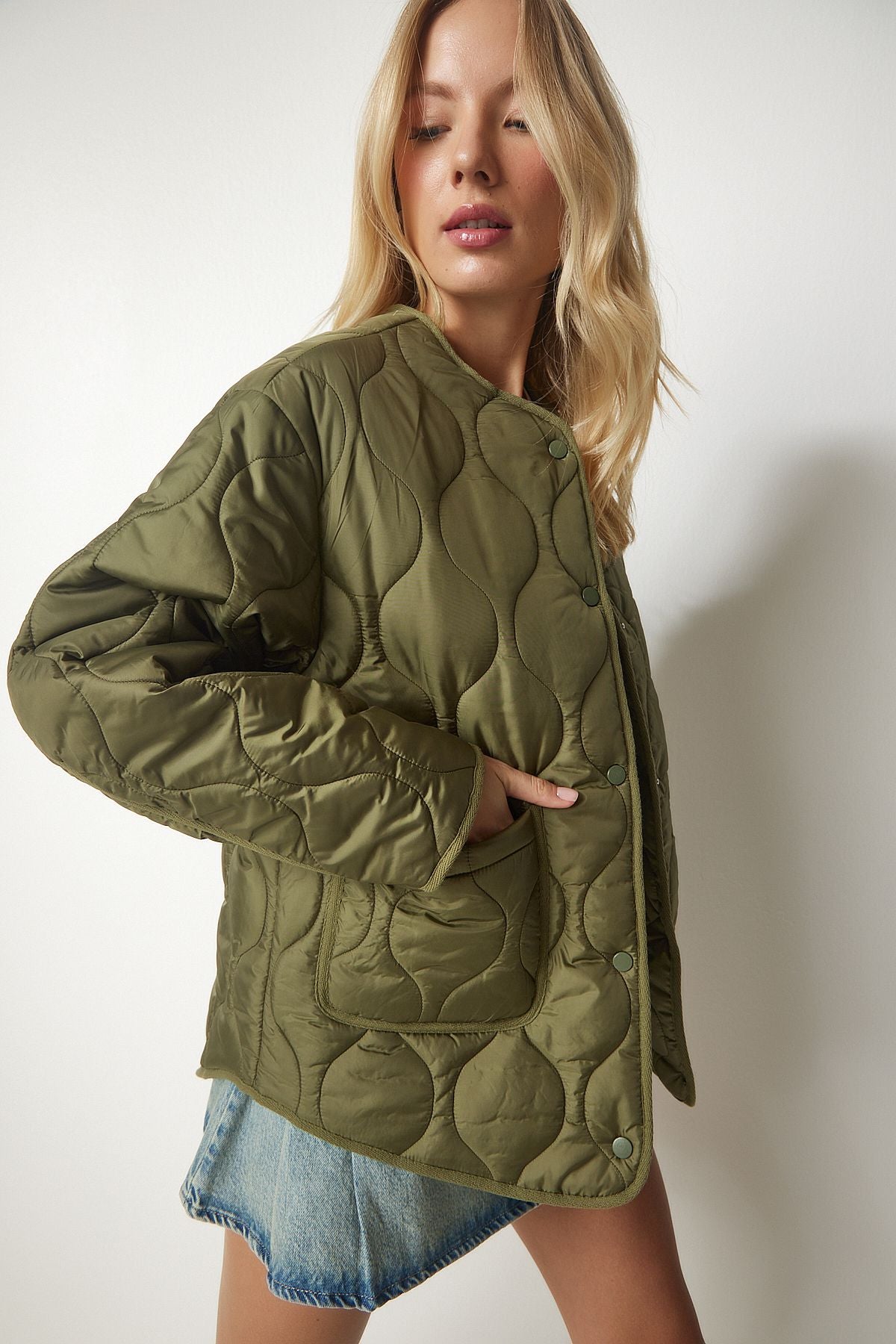 Kadın Haki Cepli Oversize Kapitone Mont DZ00098