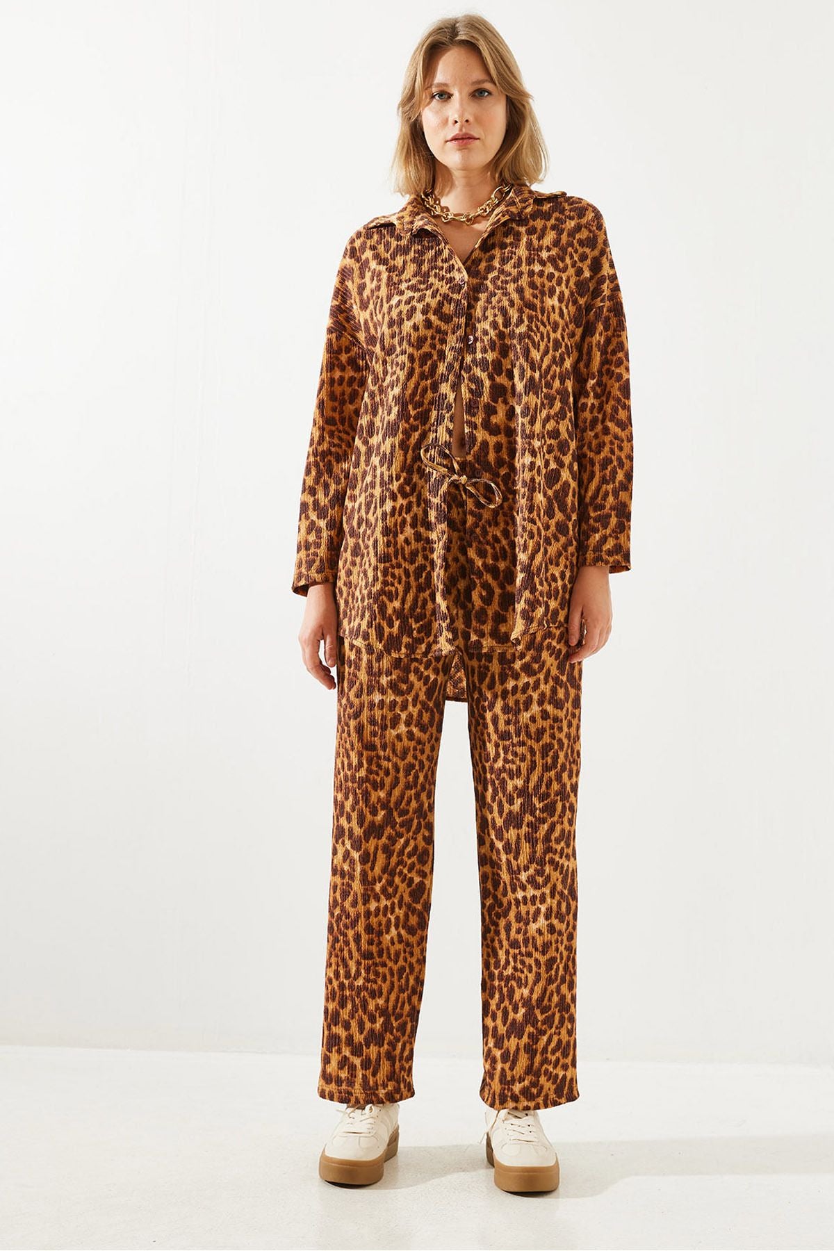 Women's Leopard Patterned Wrapped Fabric Top and Bottom Set 60251813