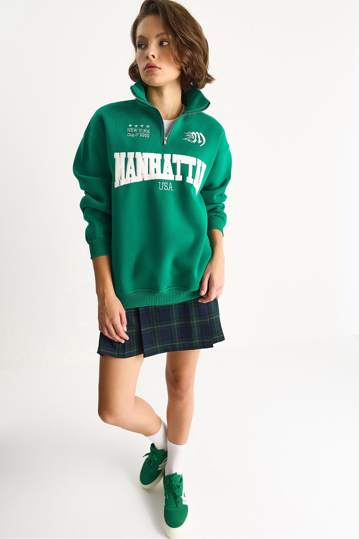 Women's Embroidered Half Zipper Polo Neck Ruffled Oversize Sweatshirt 10002 60283528