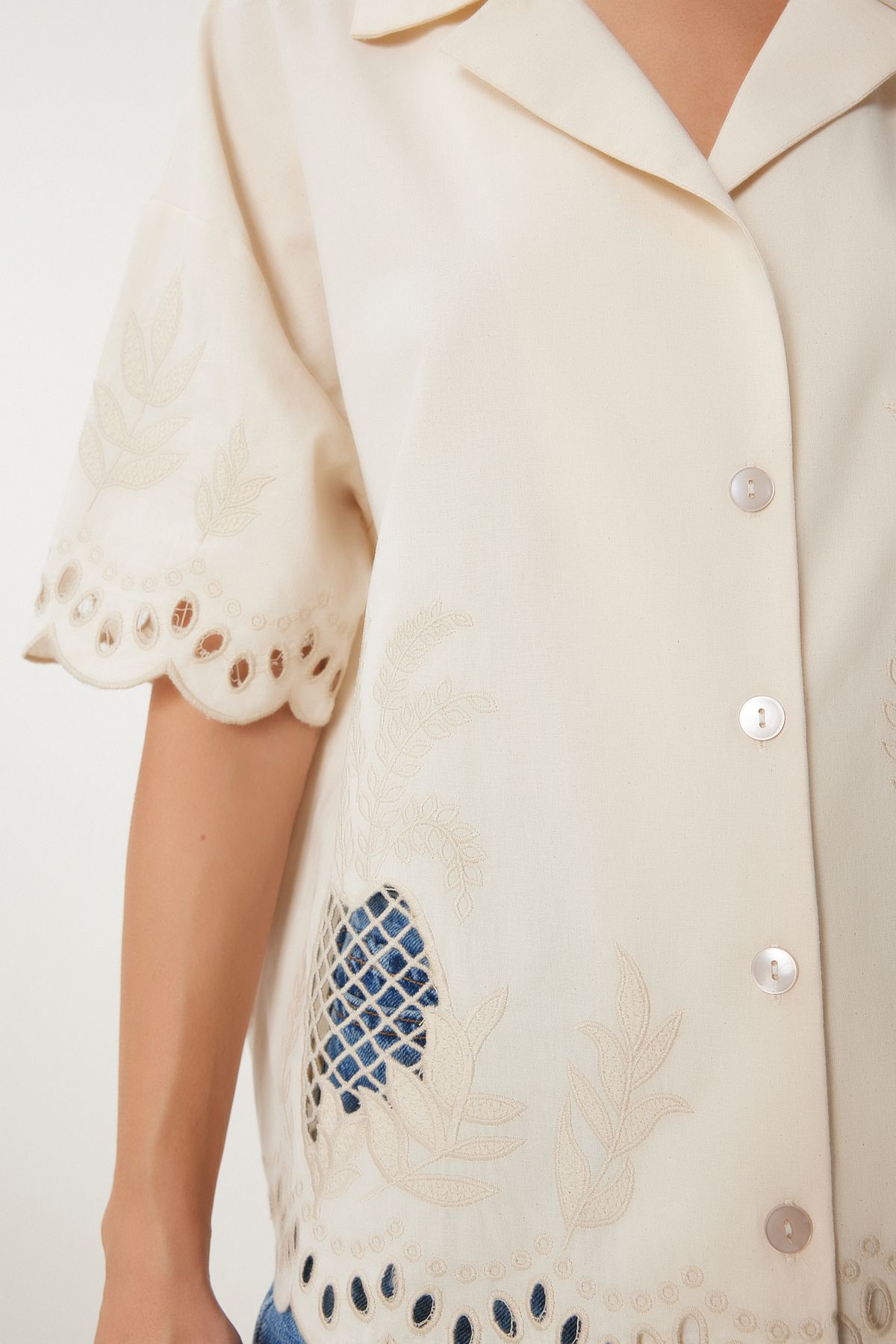 Women's Cream Romantic Embroidered Linen Shirt QS00011