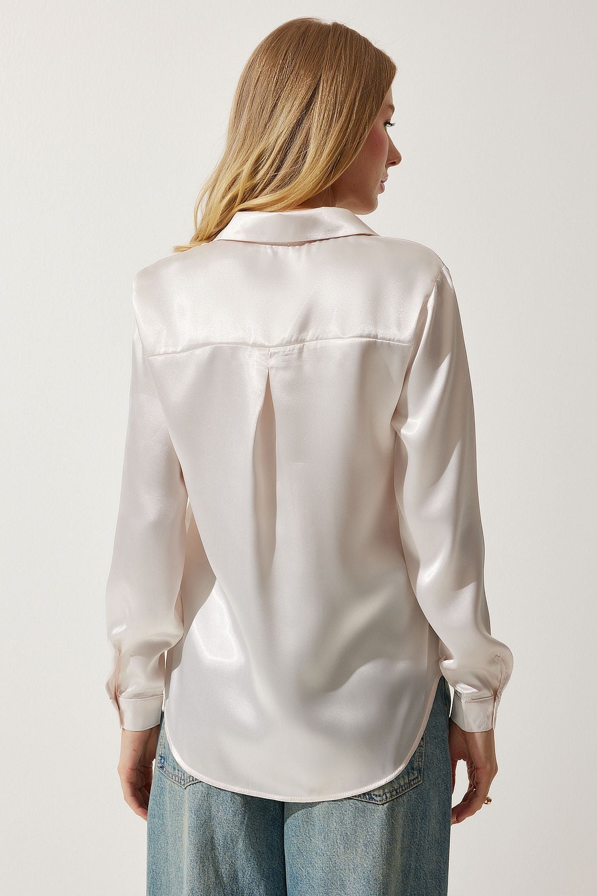 WOMEN'S CREAM LIGHTED SATIN SOLUTION SHIRT DD00990