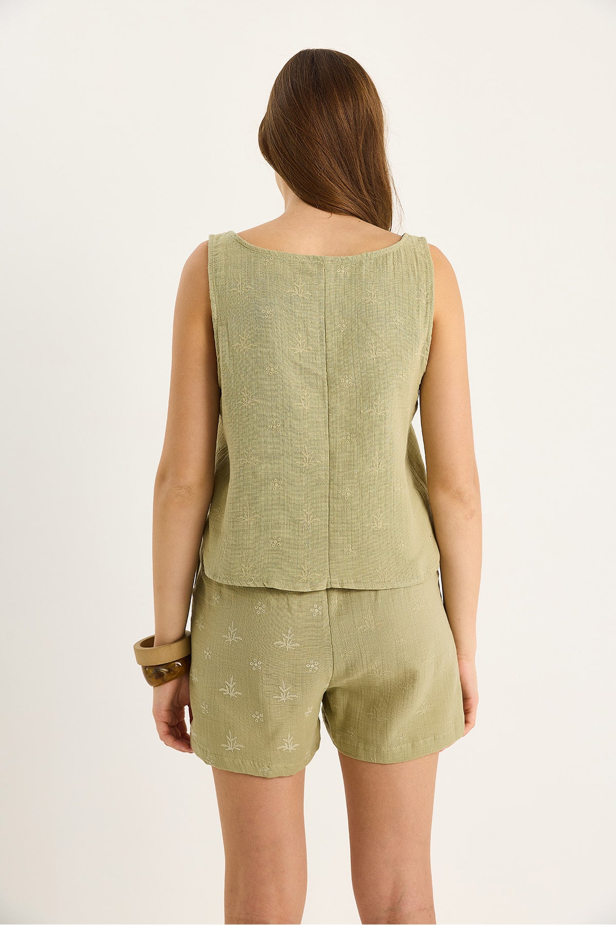 Women's Thick Strap Blouse with Elastic Waist Pocket Details Shorts Self-Embroidered Muslin Suit 60282018