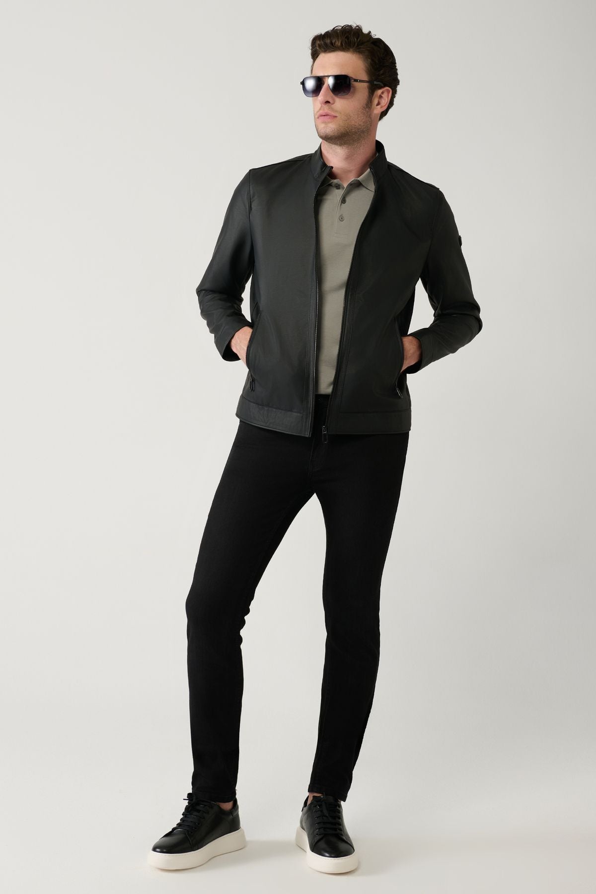 Men's black upright collar zipper leather -looking