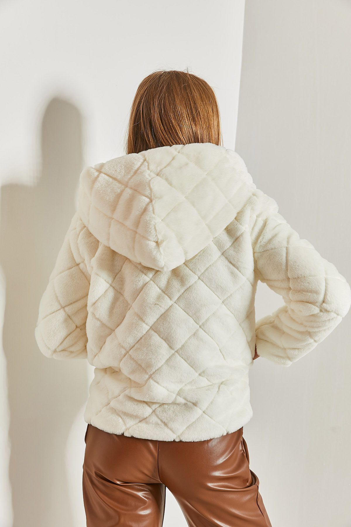 Women's hooded quilted plush coat