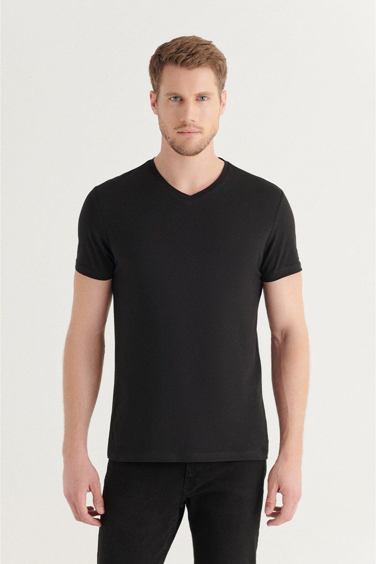Men's black 100 %cotton V-neck T-shirt E001001