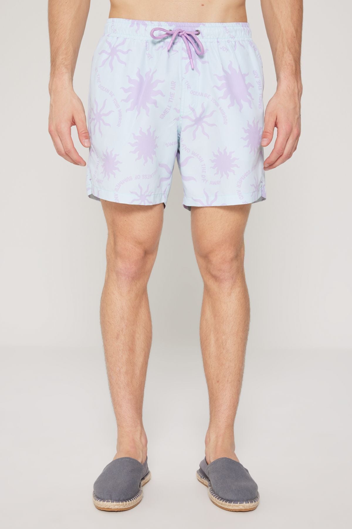 Normal cutting pocket quickly dry patterned swimsuit sea shorts purple