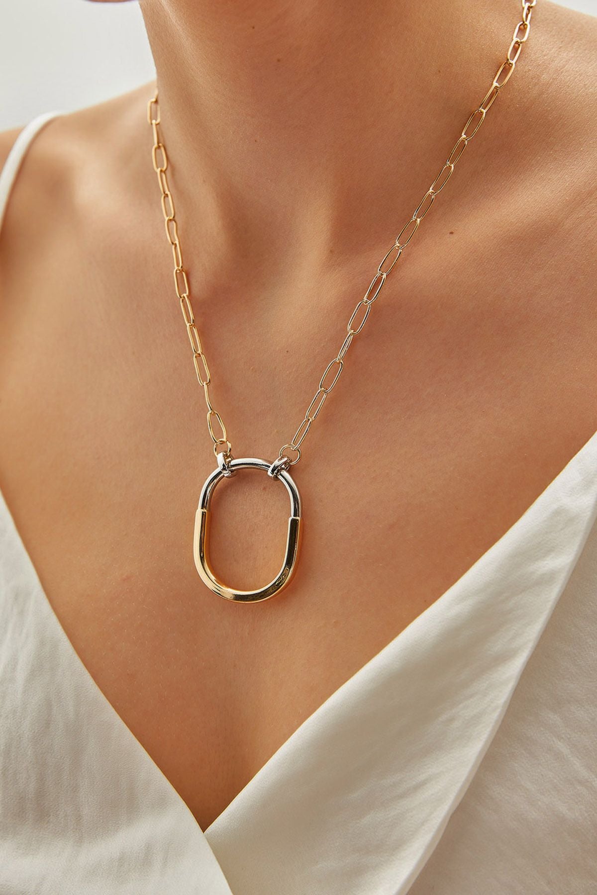 Women's Accessories Two -Color Swing Oval Ring Steel Chain Necklace ACS278