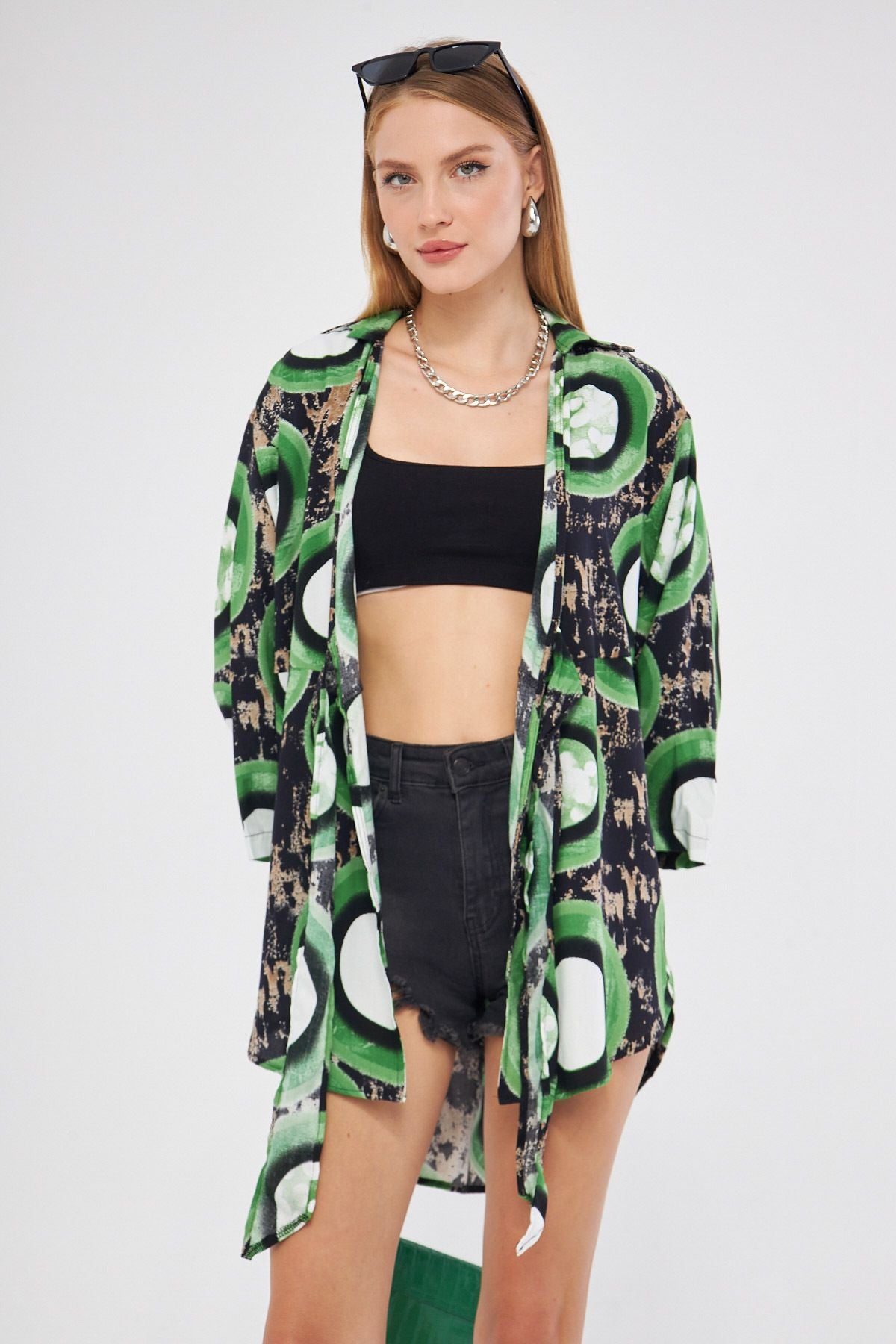 Female Peanut Green Patterned front-binding kimono shirt ARM-24Y001080
