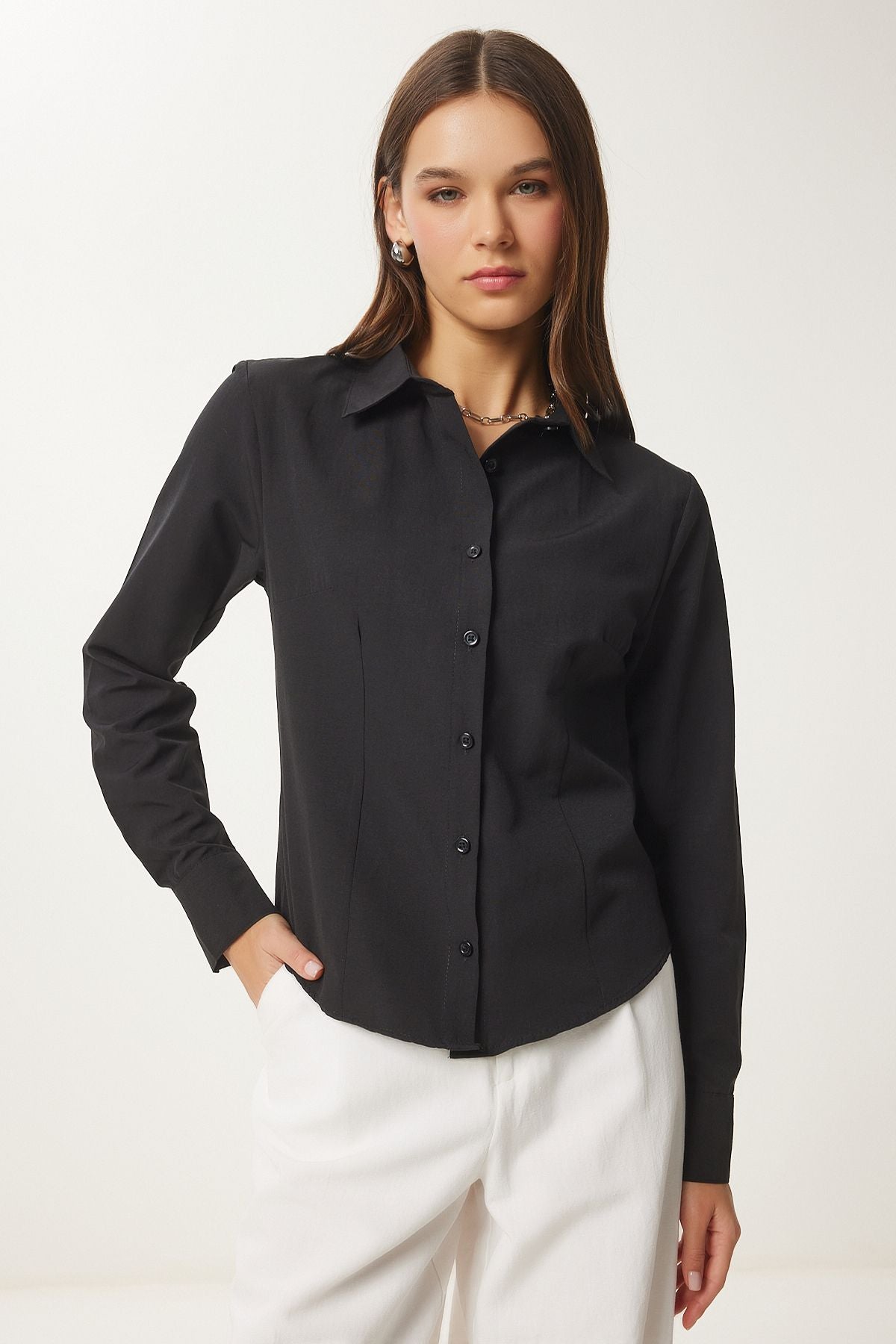 Female black button basic shirt RQ00001