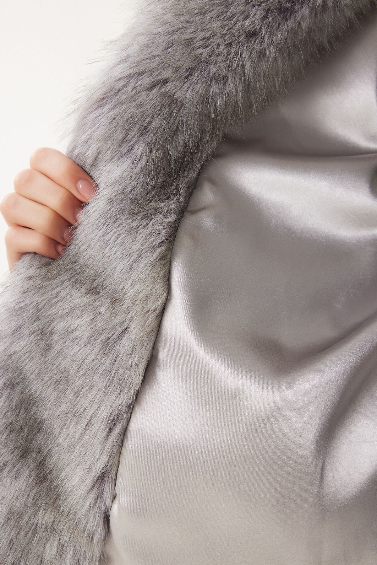 WOMEN GRAY GRAY ARTIA FUR JACKET FN03430