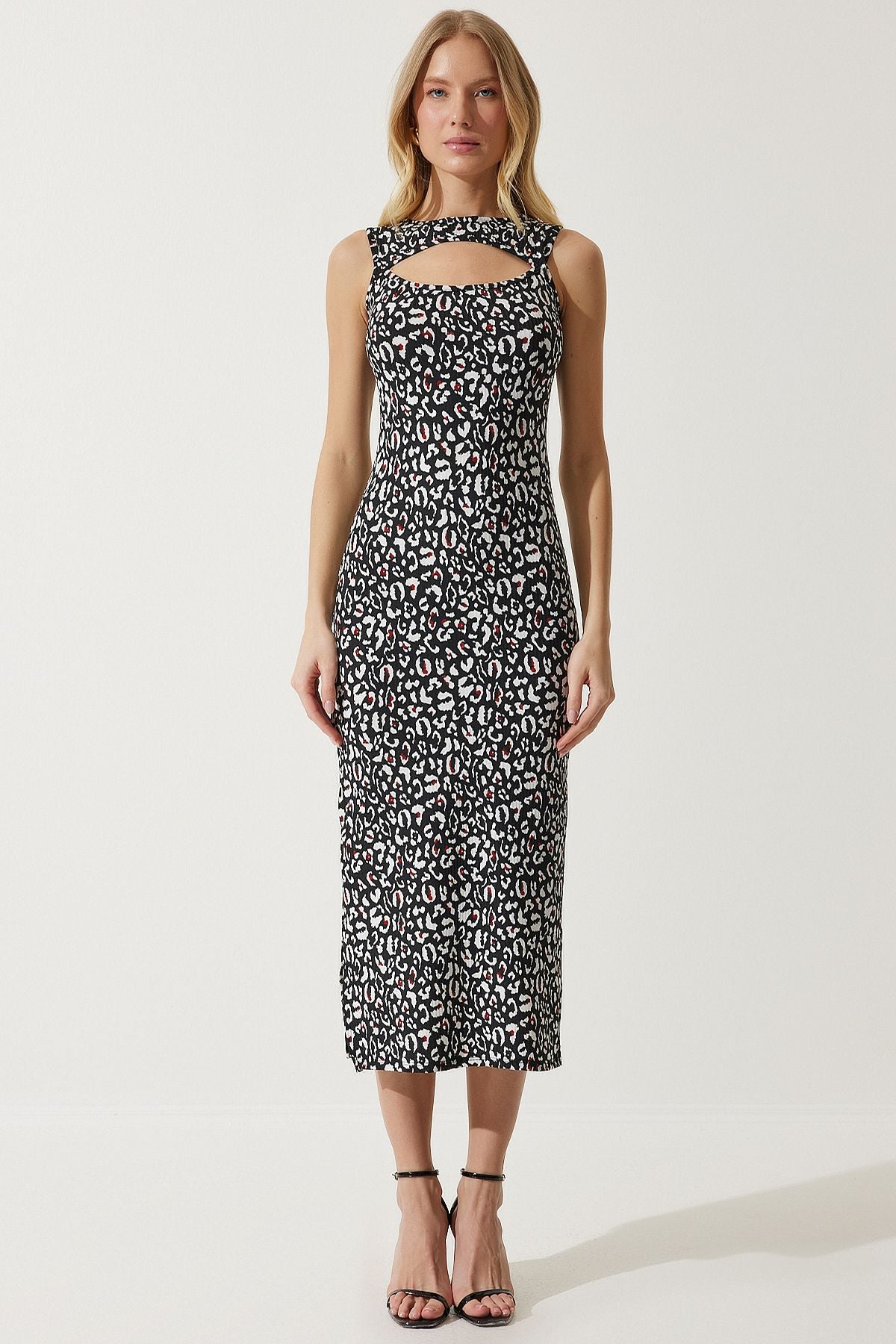 Woman Black White Cut Out Detailed Patterned Knitting Dress MC00270