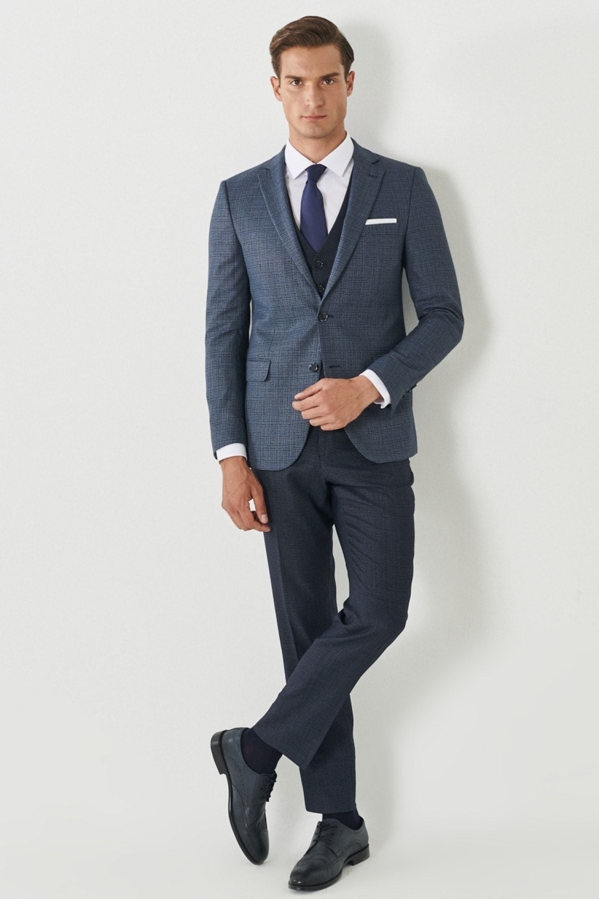 Men's Navy Blue Slim Fit Narn Cut Mono Yaka Amelor Classic Suit with Amelor West