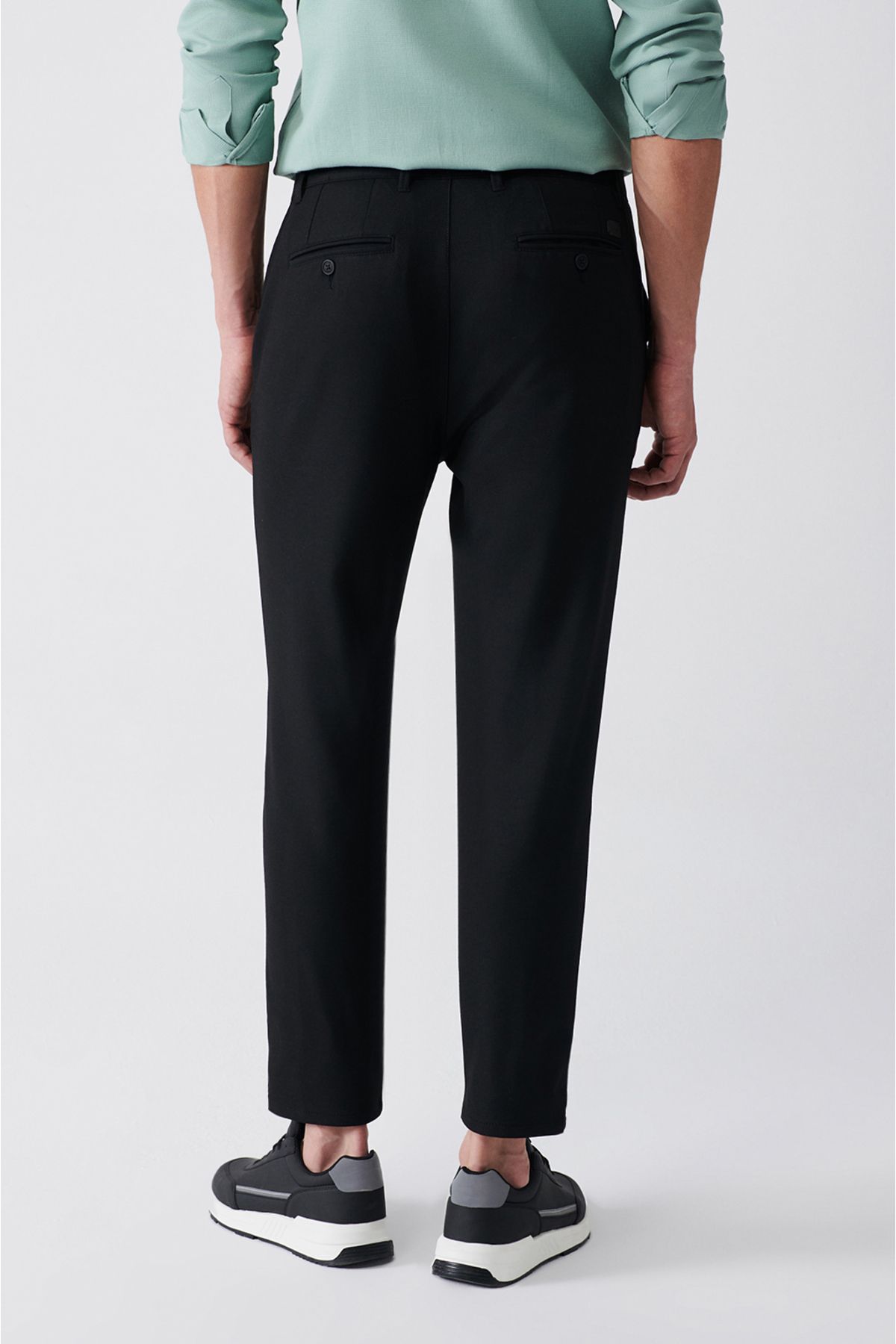 Men's black side with soft button with a soft button W-Leisure Fit Chino Pants B003027