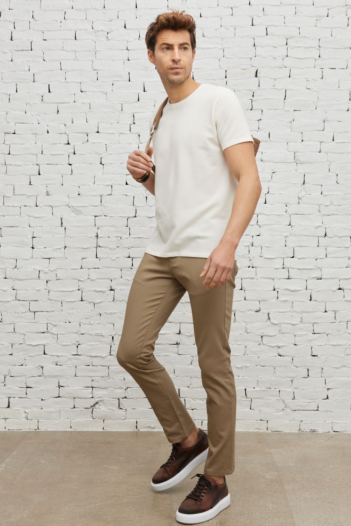 Men's Beige Slim Fit Narrow Cut 5 Pocket Amelor Flexible Pants