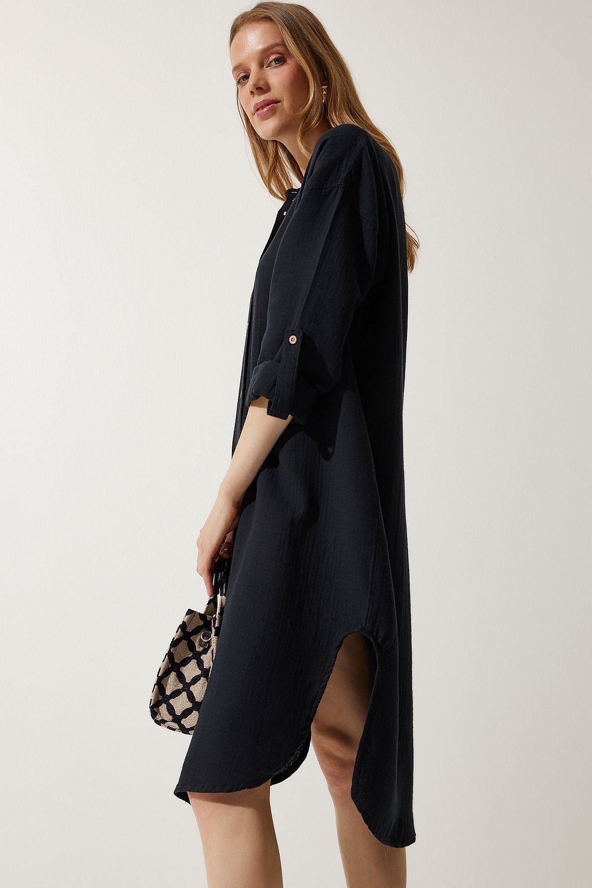 WOMEN BLACK OVERSESSE