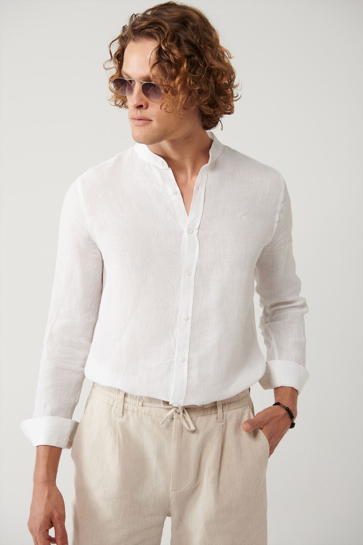 Men's white judge collar linen mixed shirt B002027