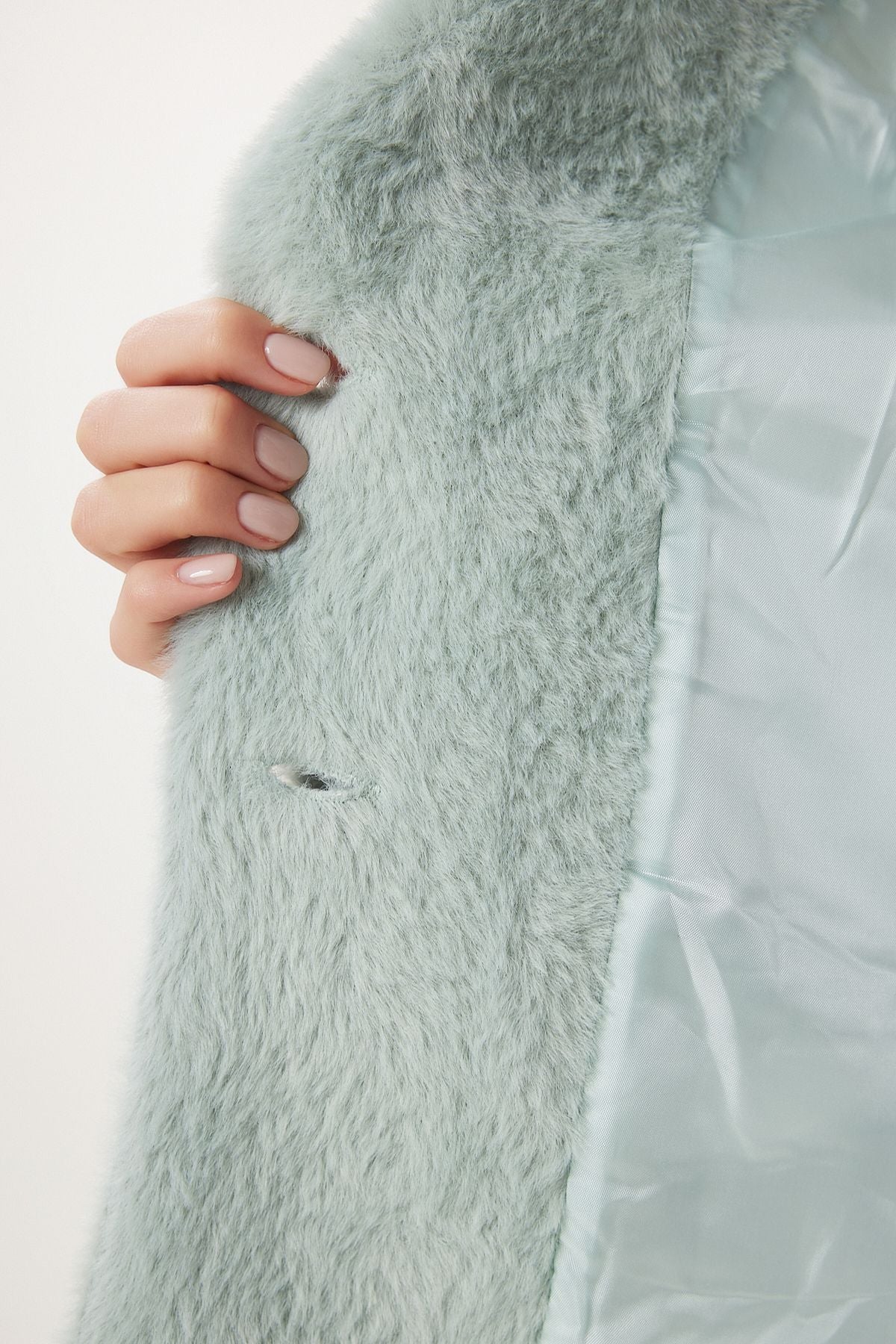 Women's Cagla Green Cruve Collar Long Artificial Fur Jacket FN03434