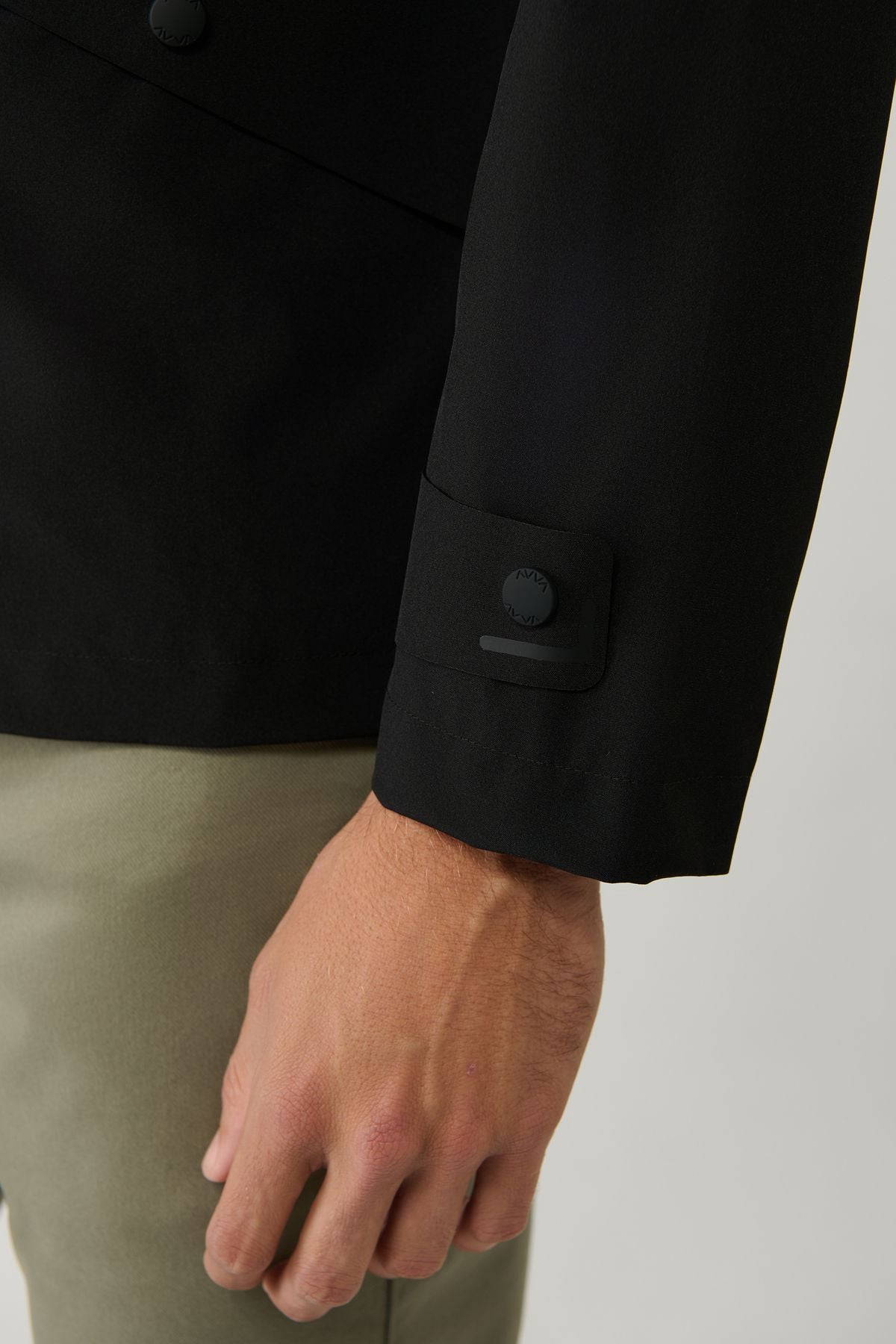 Men's black hooded collar menstrual sleeve water repulsive Ince Mont A41y6036