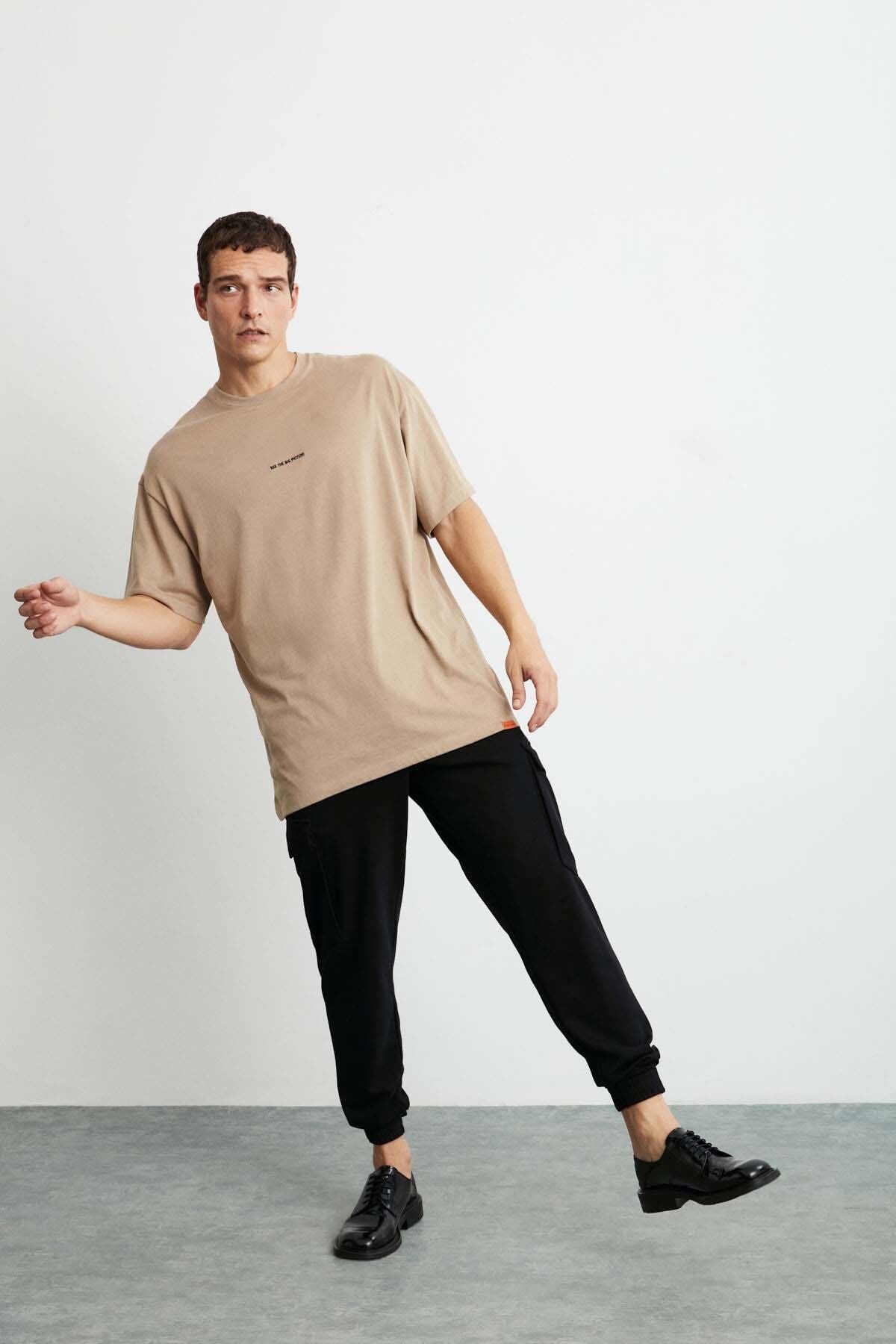 Rıver Men's Oversizle Fit front embroidery 100 %cotton beige t-shirt