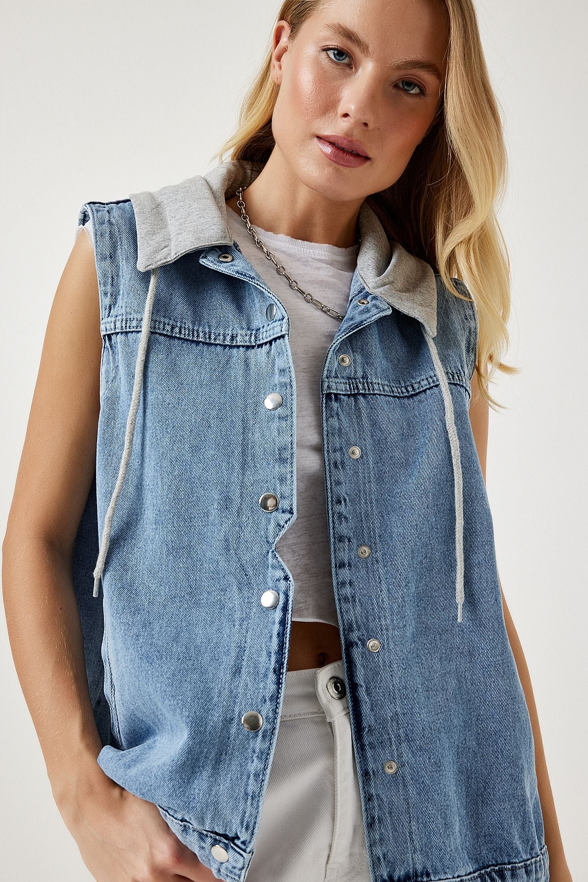 Woman Light Blue Hooded Boyfriend Denim Vest RV00161