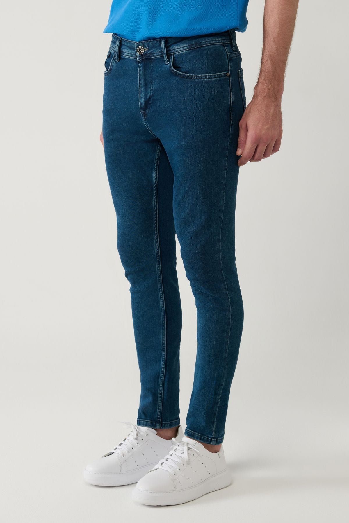 Men's Blue Stone Washing Flexible Jean Pants B003526